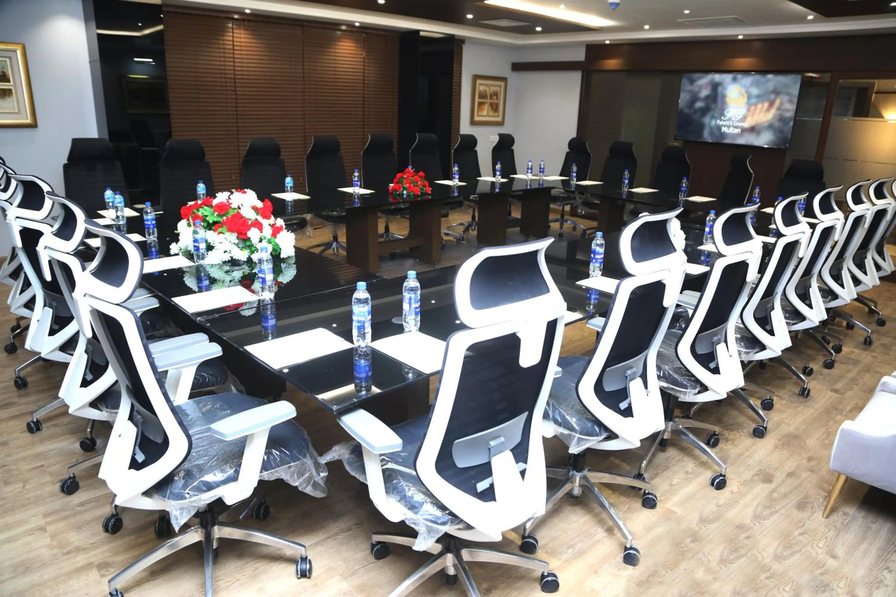 Meeting/conference room in Faletti's Grand Hotel Multan