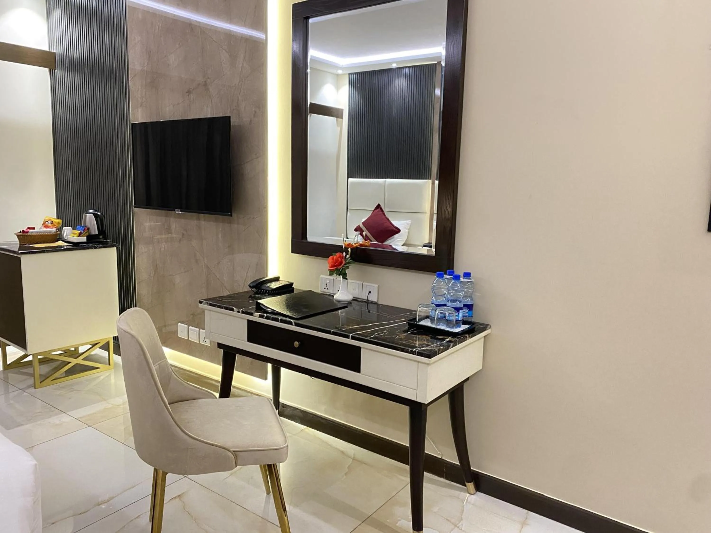 Bedroom in Best Western Plus Grand Multan