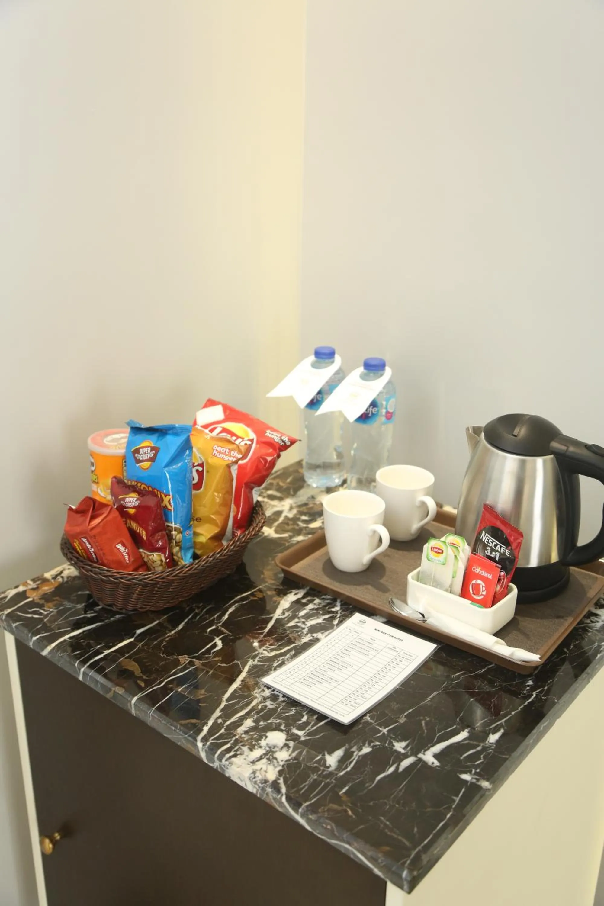 Coffee/tea facilities in Faletti's Grand Hotel Multan