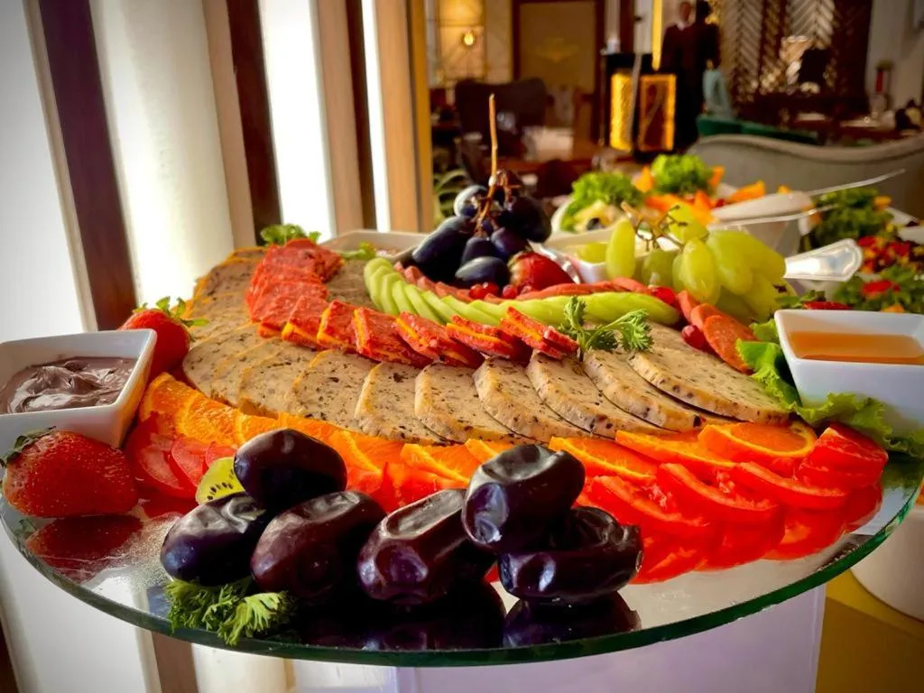 Restaurant/places to eat in Faletti's Grand Hotel Multan