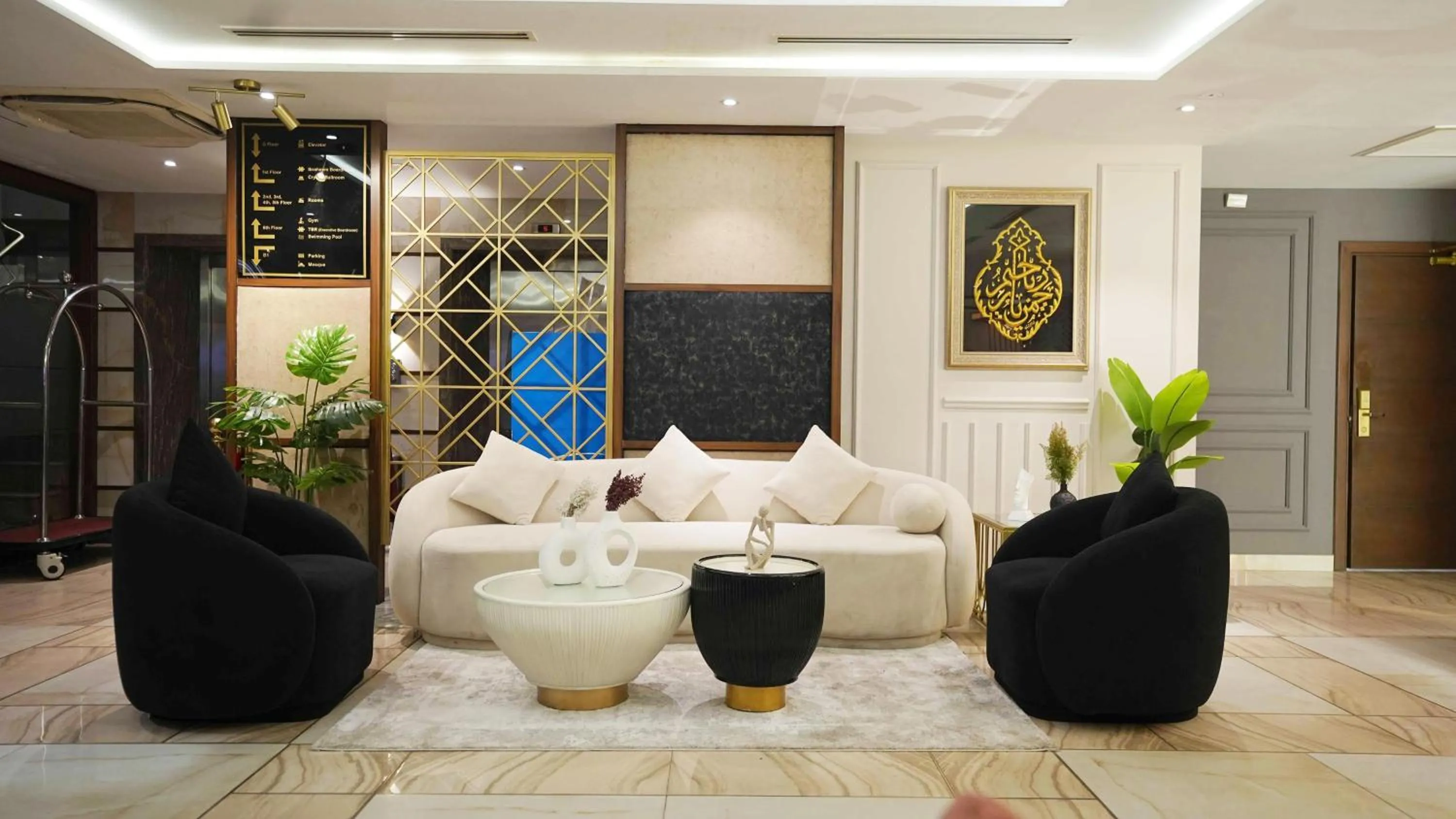 Lobby or reception in Best Western Plus Grand Multan