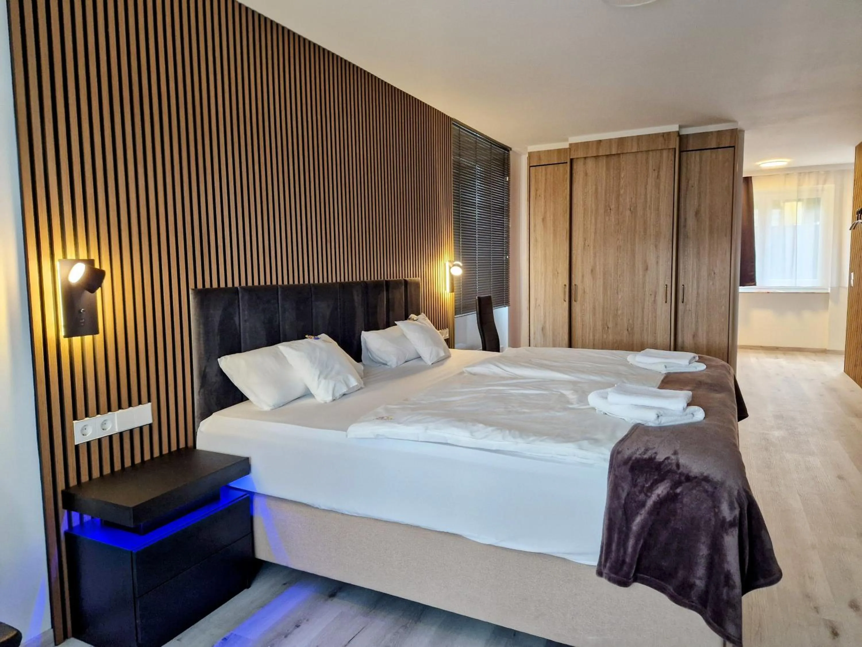 Photo of the whole room, Bed in Hotel am Kurpark