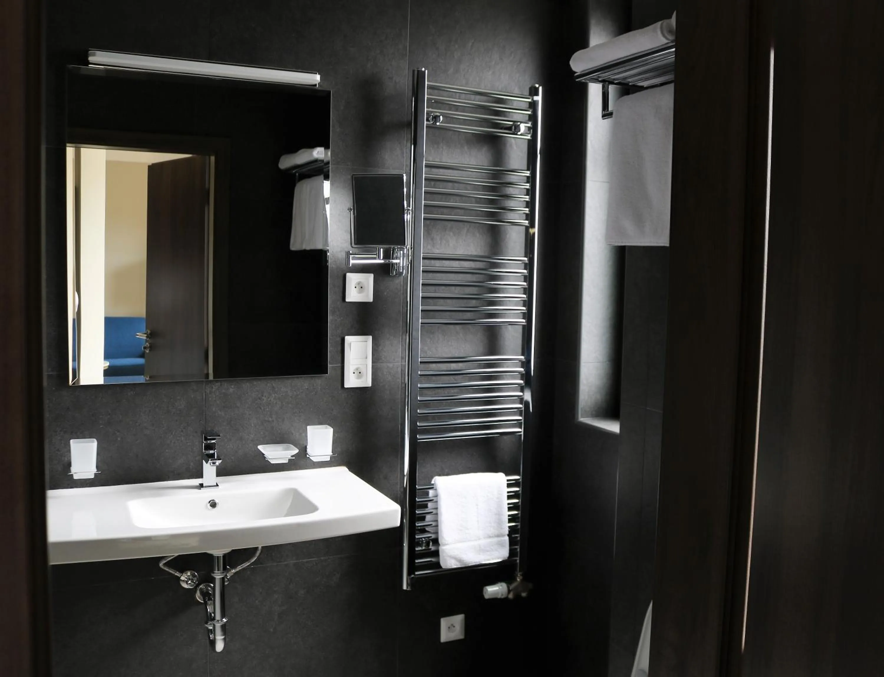 Bathroom in Wellness Hotel Queens