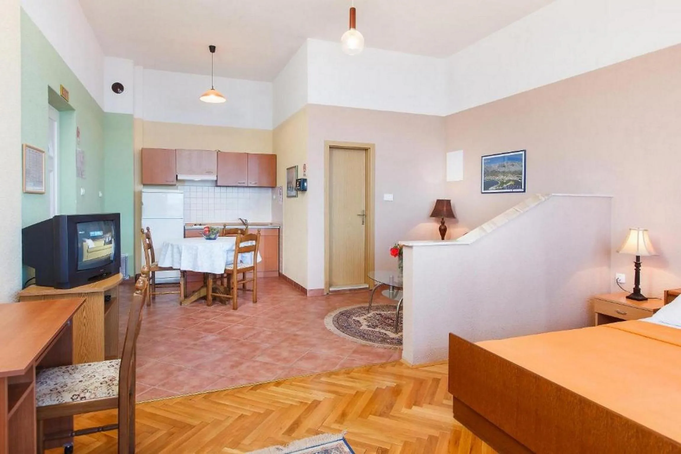 Living room in Summerheaven Apartments