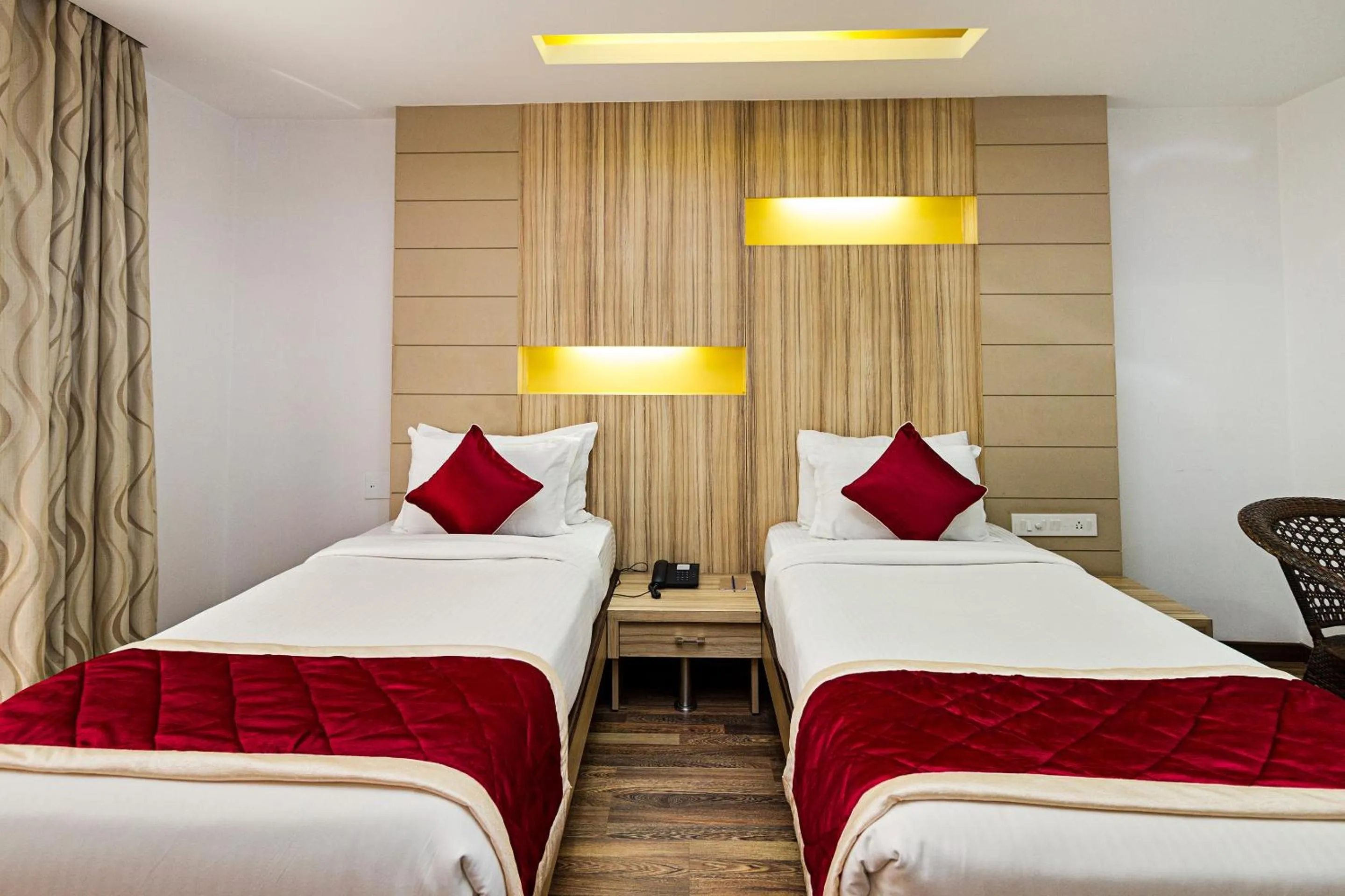 Bedroom, Bed in Hotel City Centre Residency