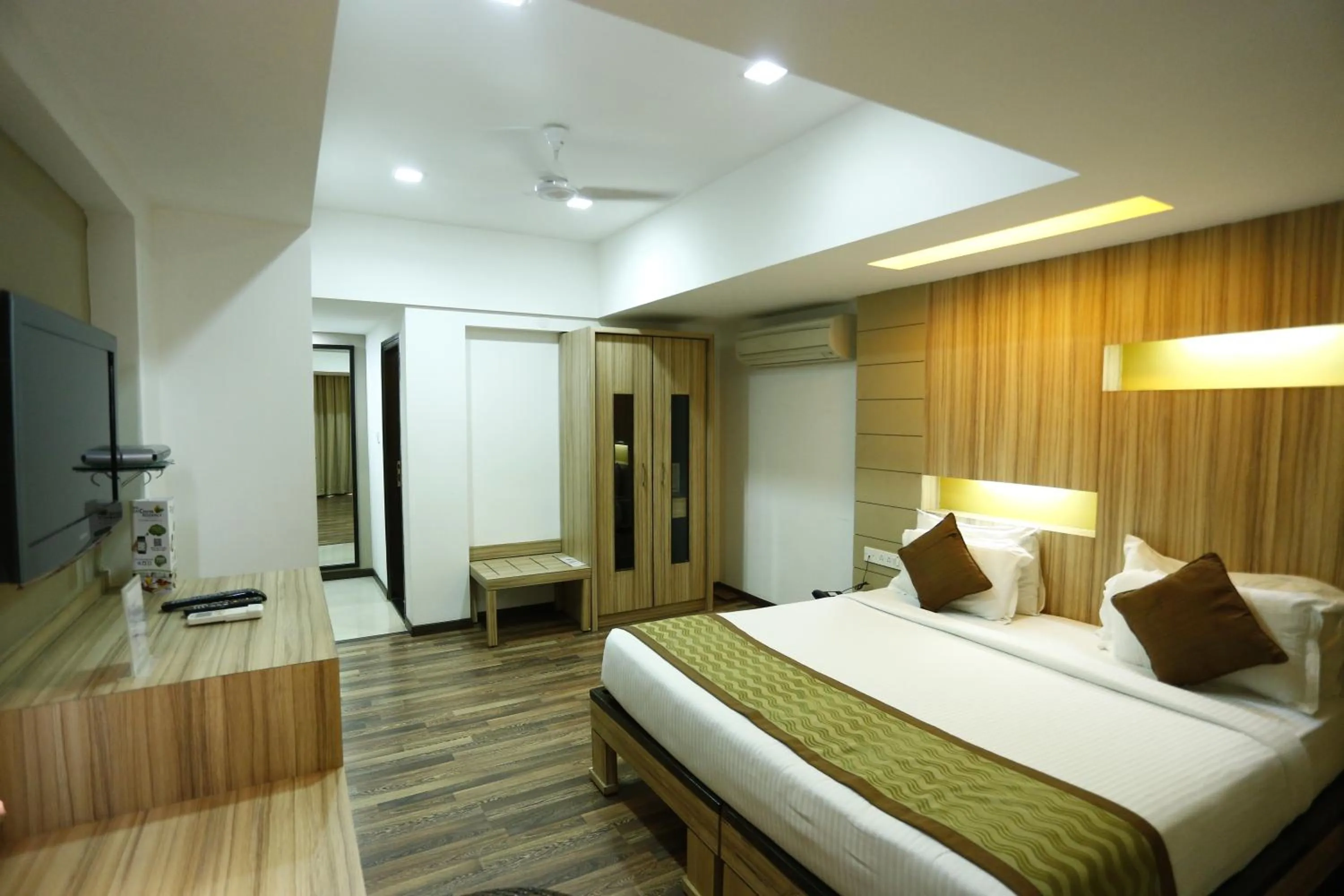 Bedroom, Bed in Hotel City Centre Residency