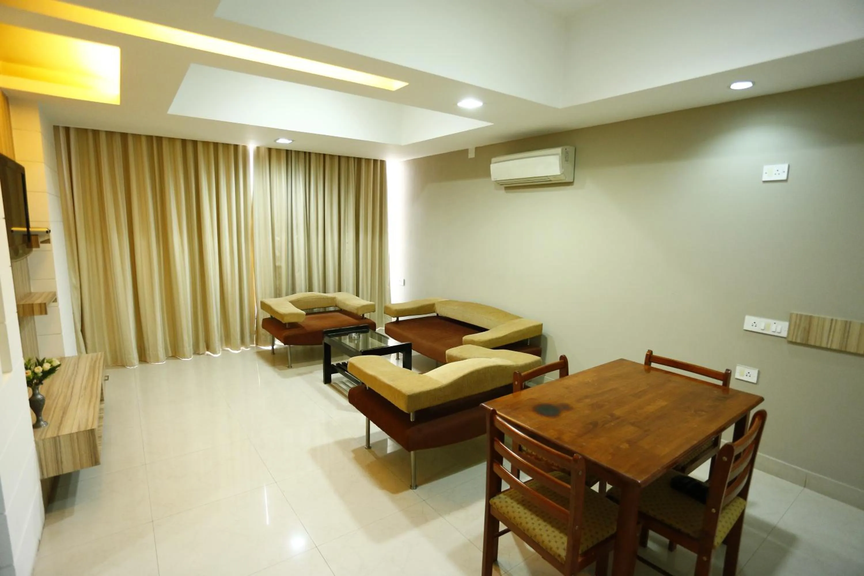 Seating area in Hotel City Centre Residency