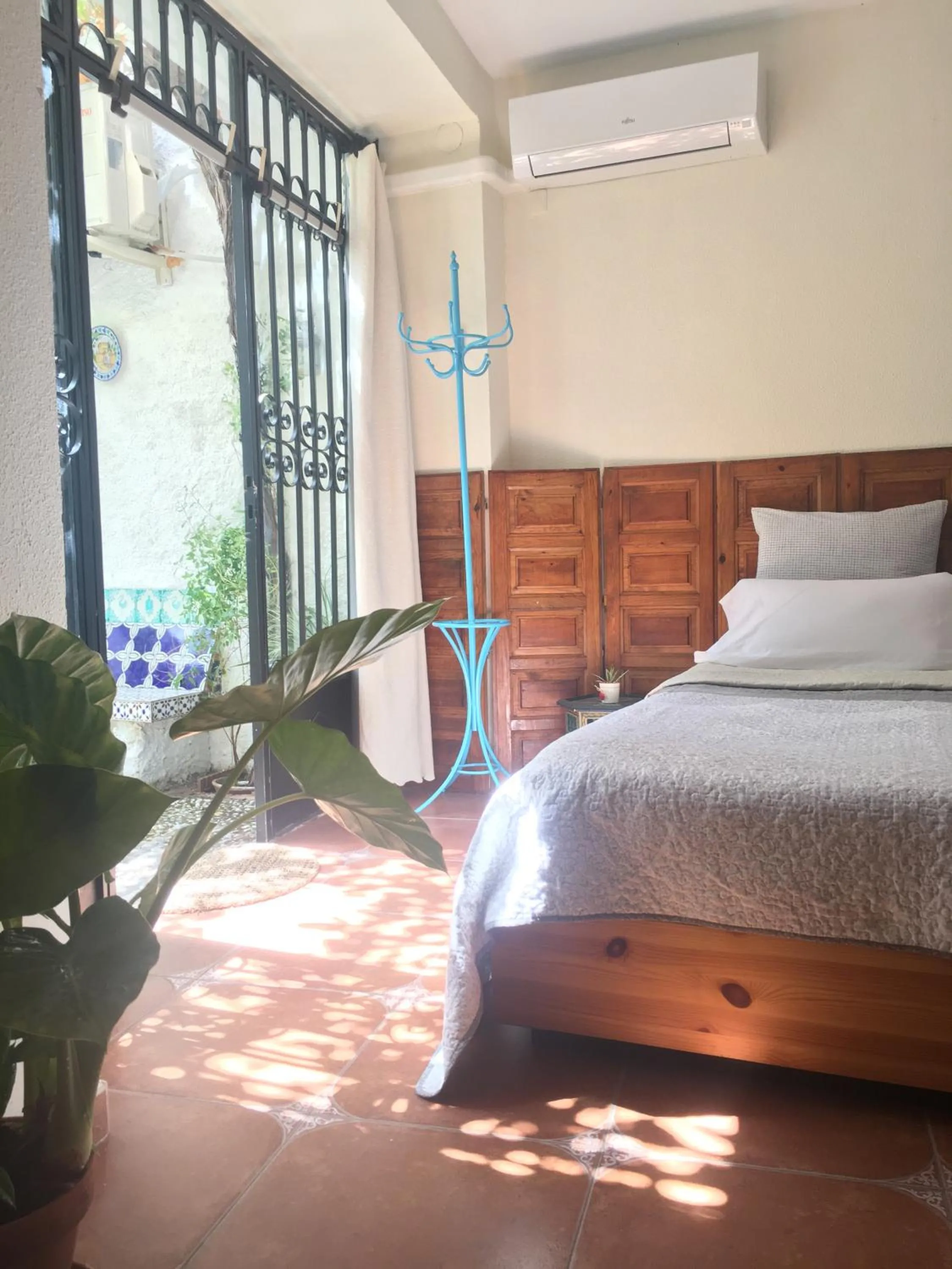 Property building, Bed in Patio Granada