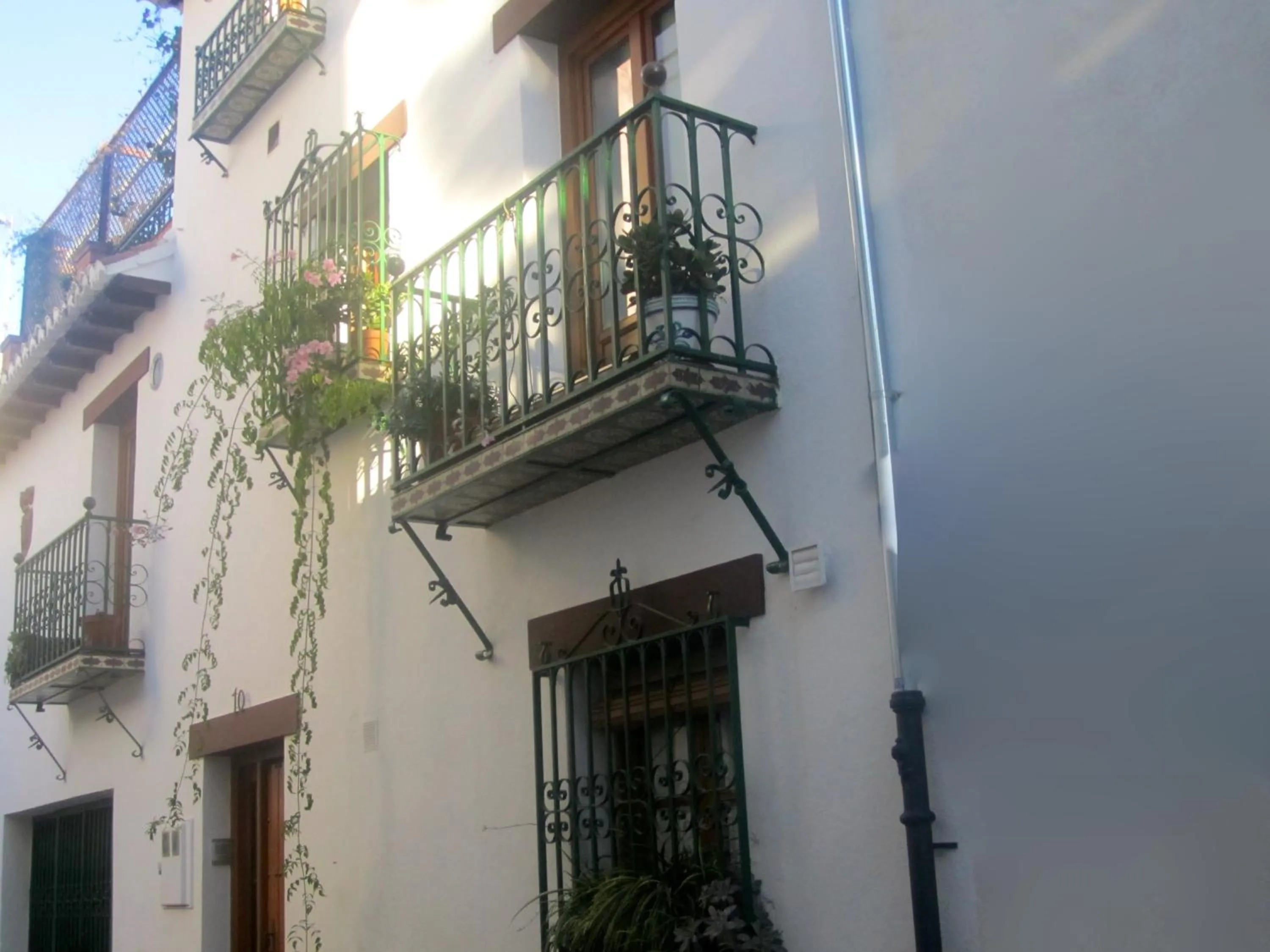 Facade/entrance in Patio Granada