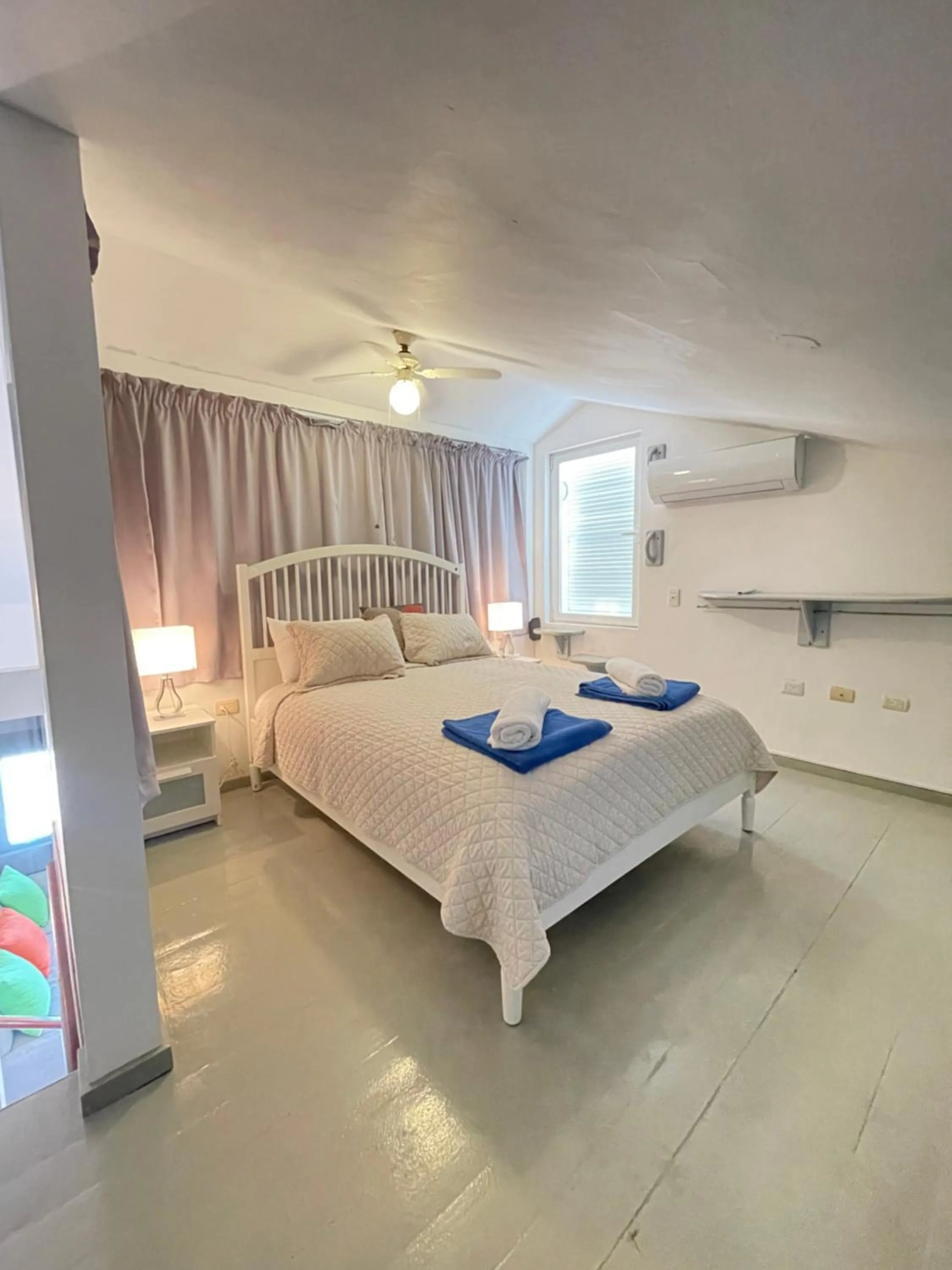 Bed in Stanza Mare Beach Front