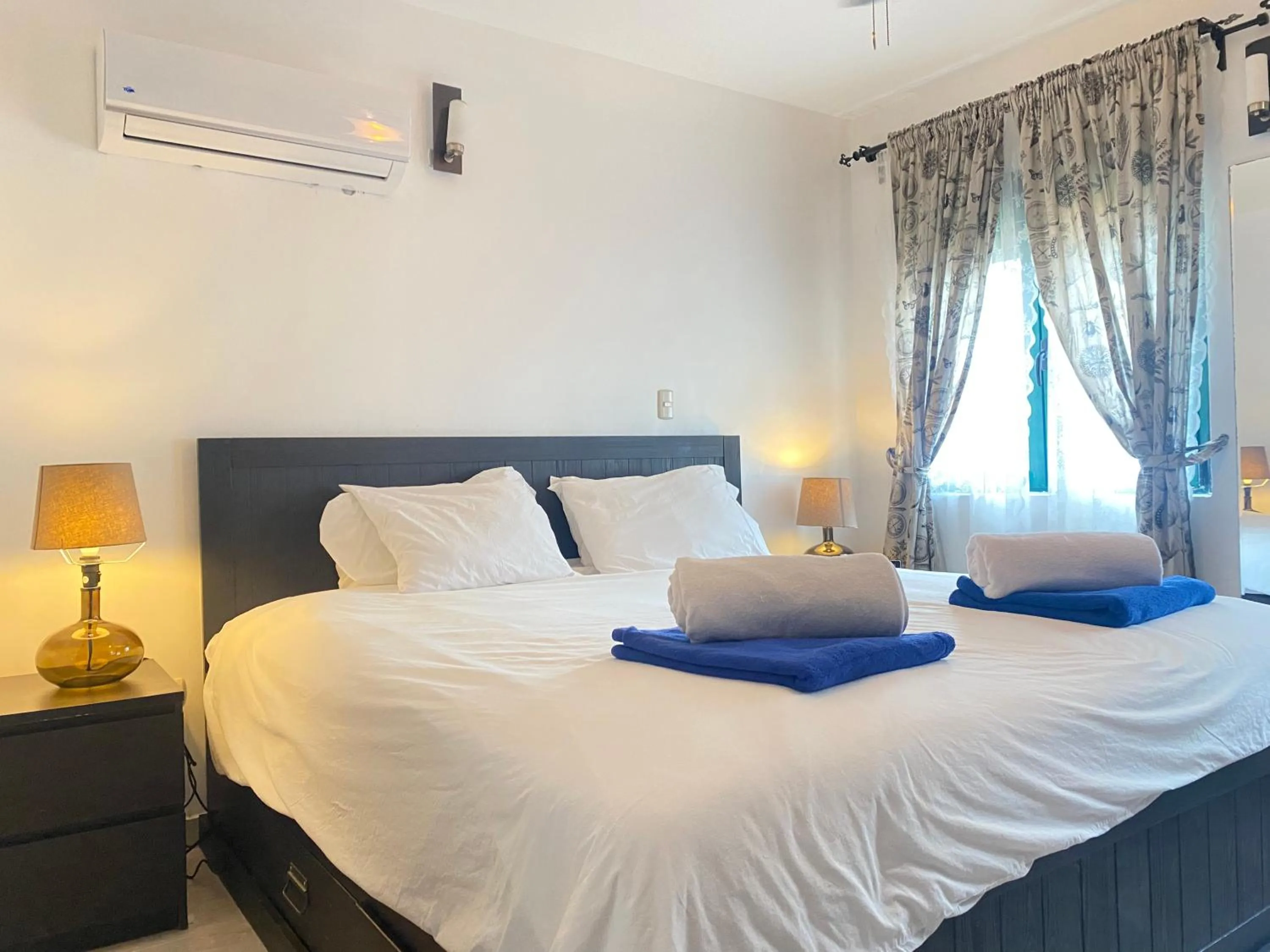 Bed in Stanza Mare Beach Front