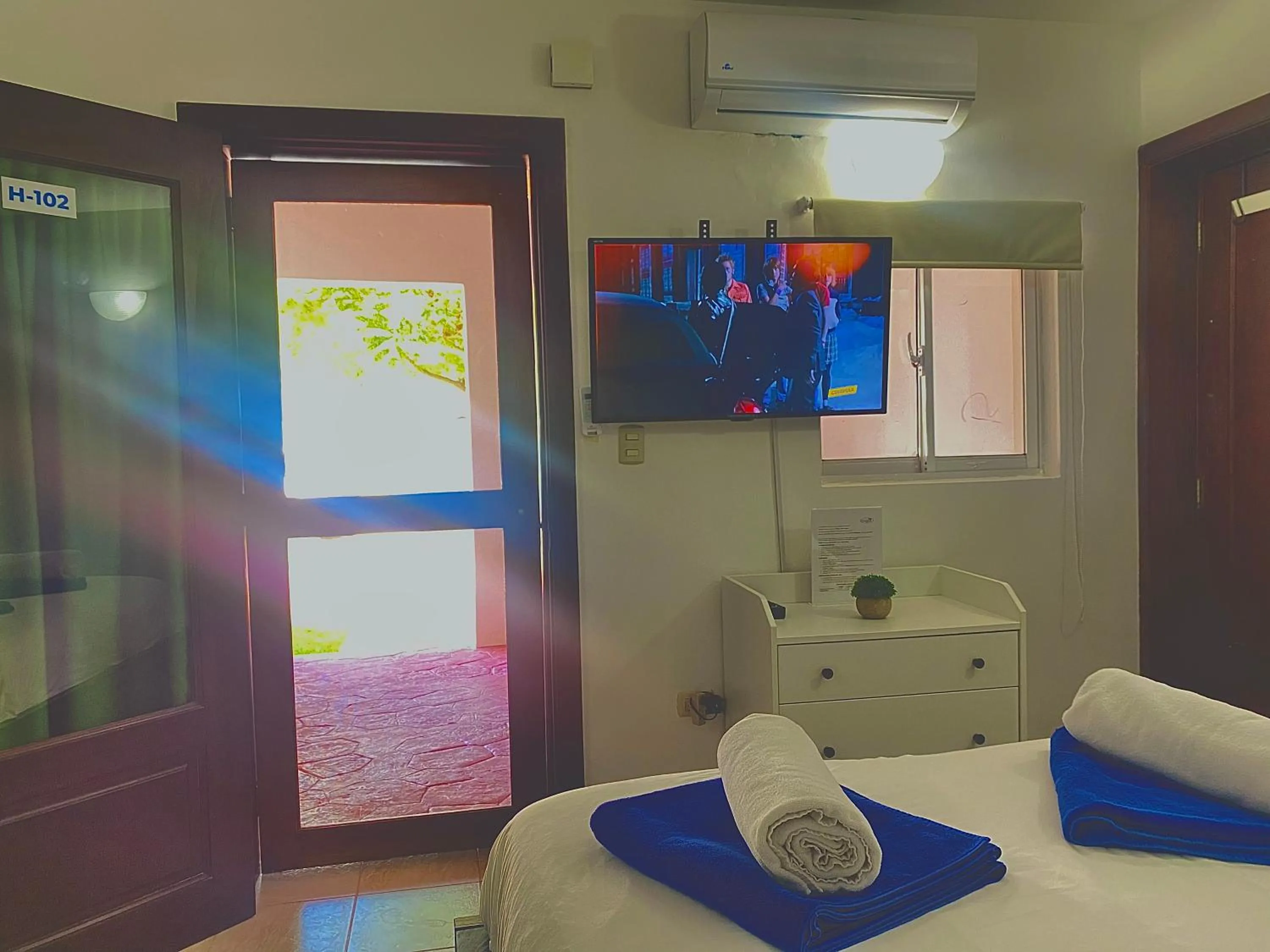 Bed in Stanza Mare Beach Front