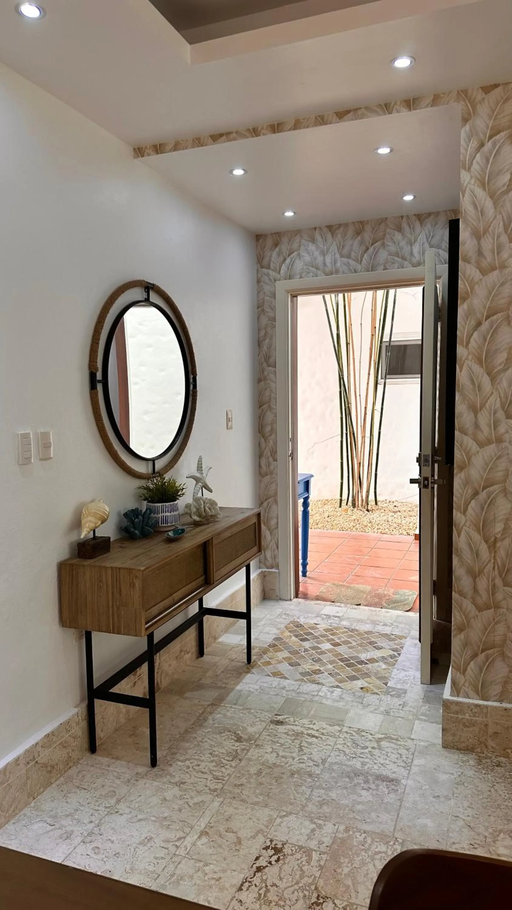 Facade/entrance in Stanza Mare Beach Front