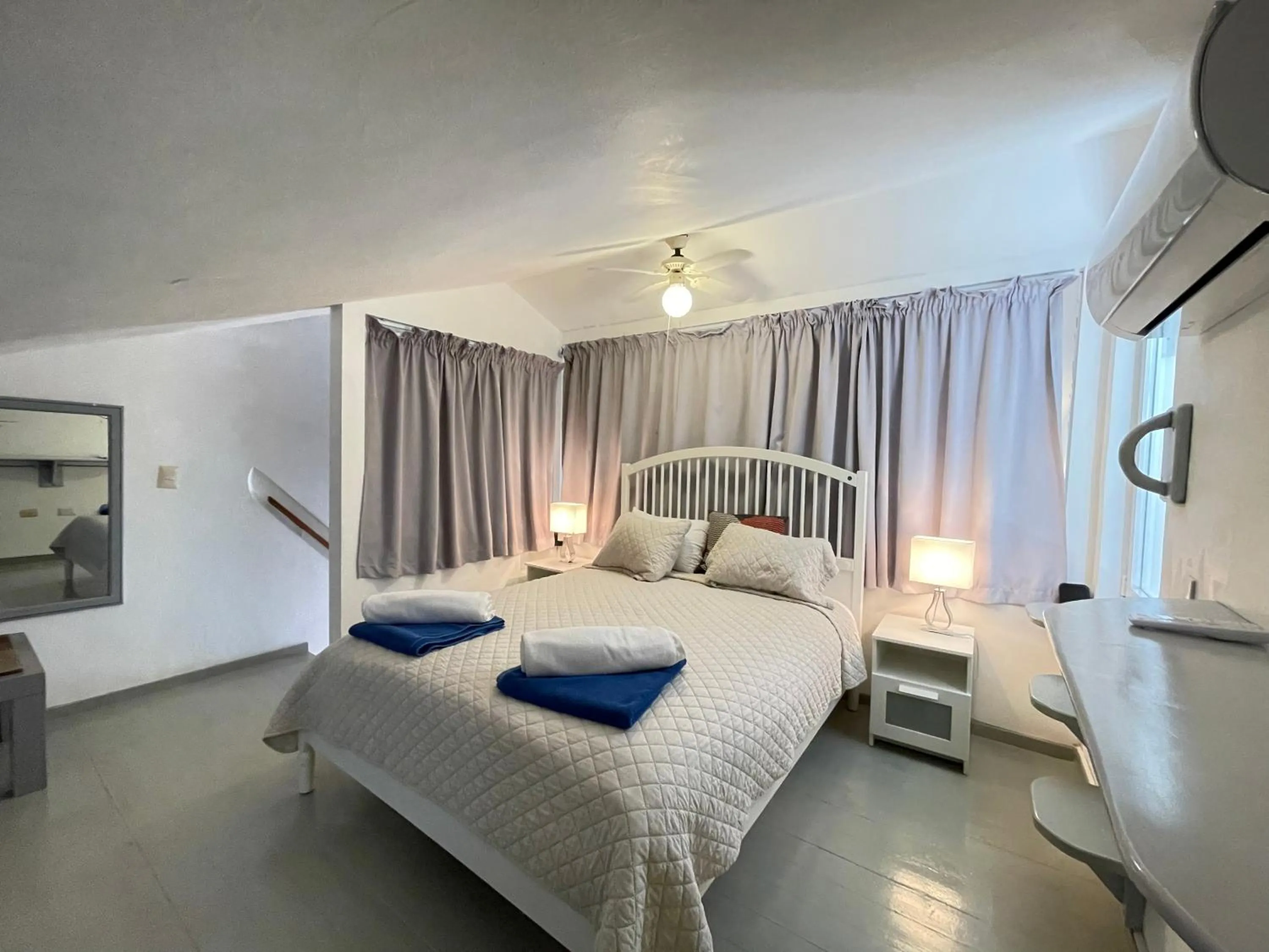 Bed in Stanza Mare Beach Front