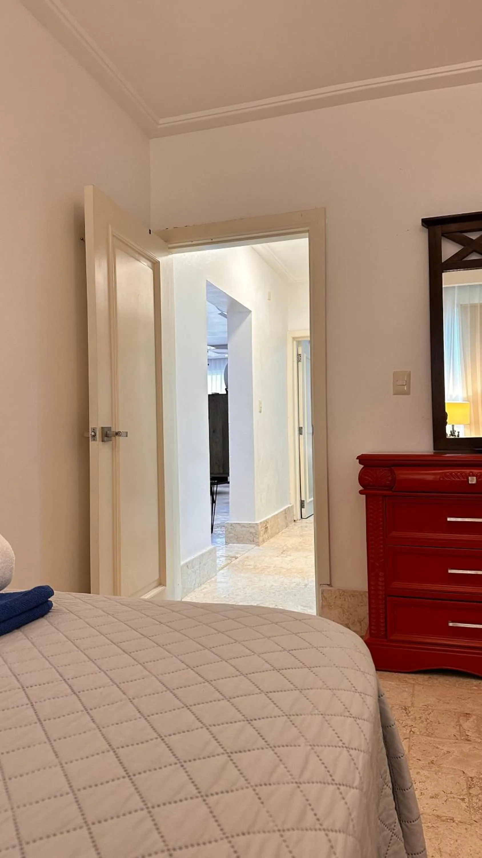 Bed in Stanza Mare Beach Front