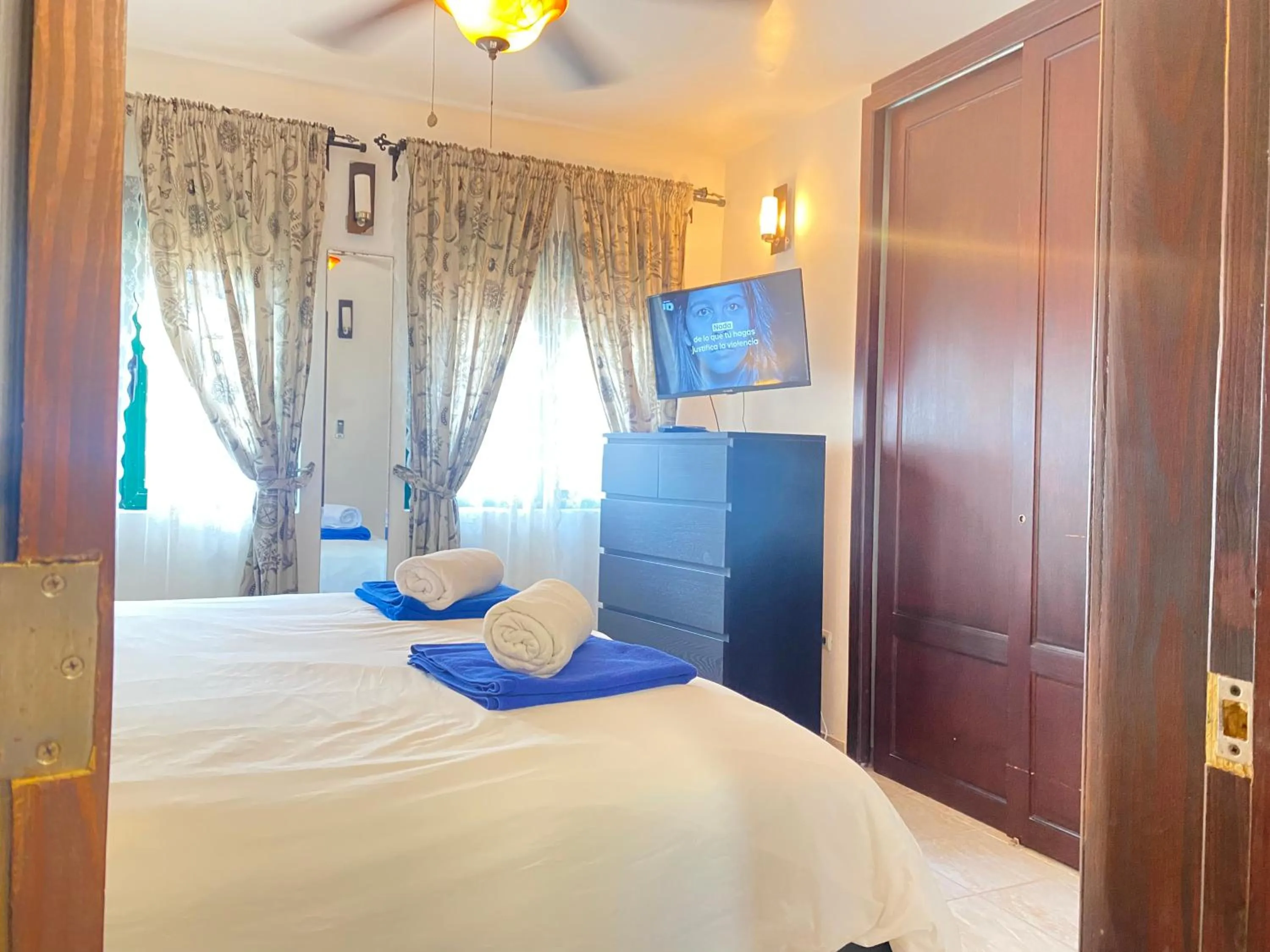TV and multimedia, Bed in Stanza Mare Beach Front