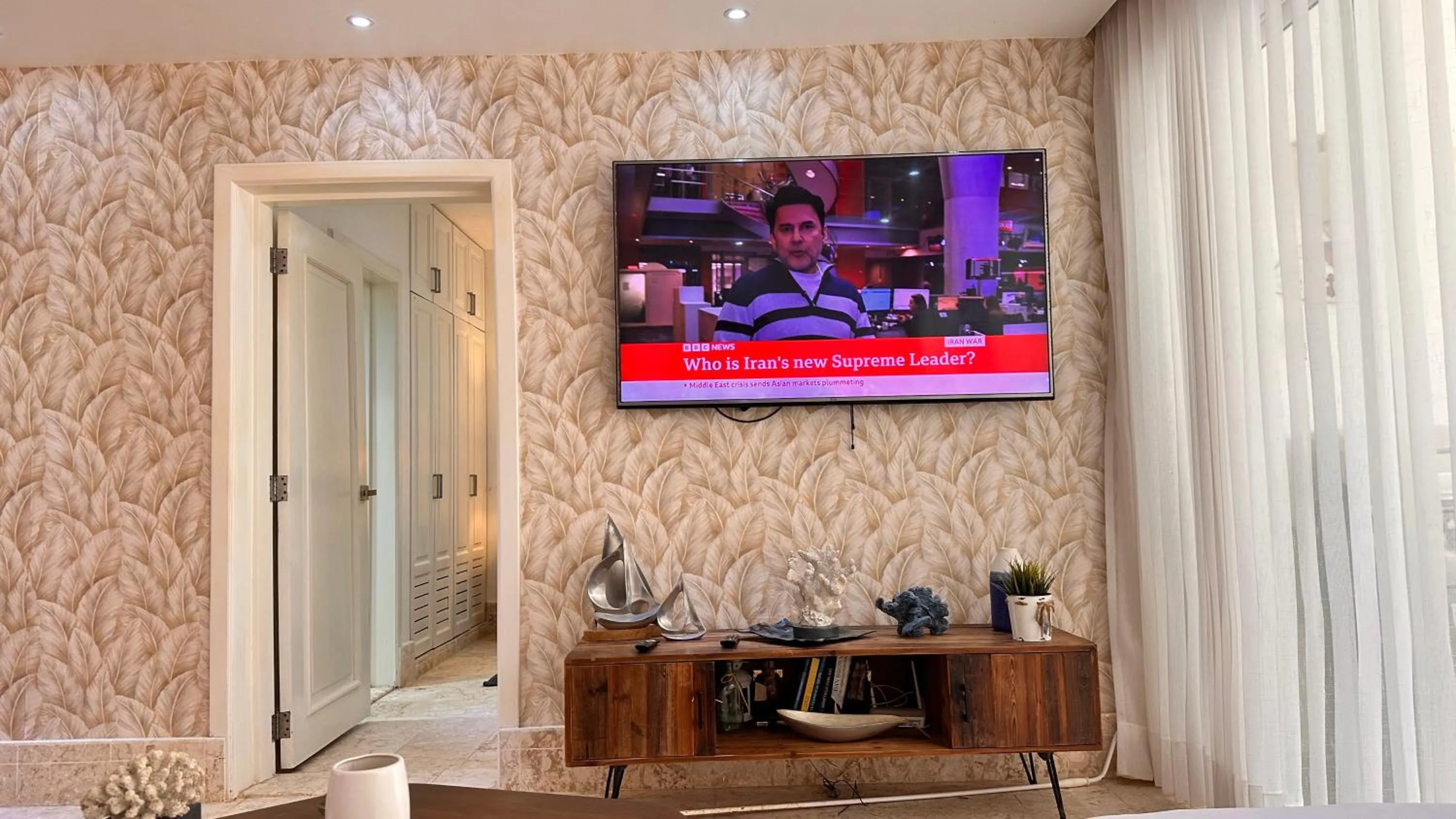 TV and multimedia in Stanza Mare Beach Front