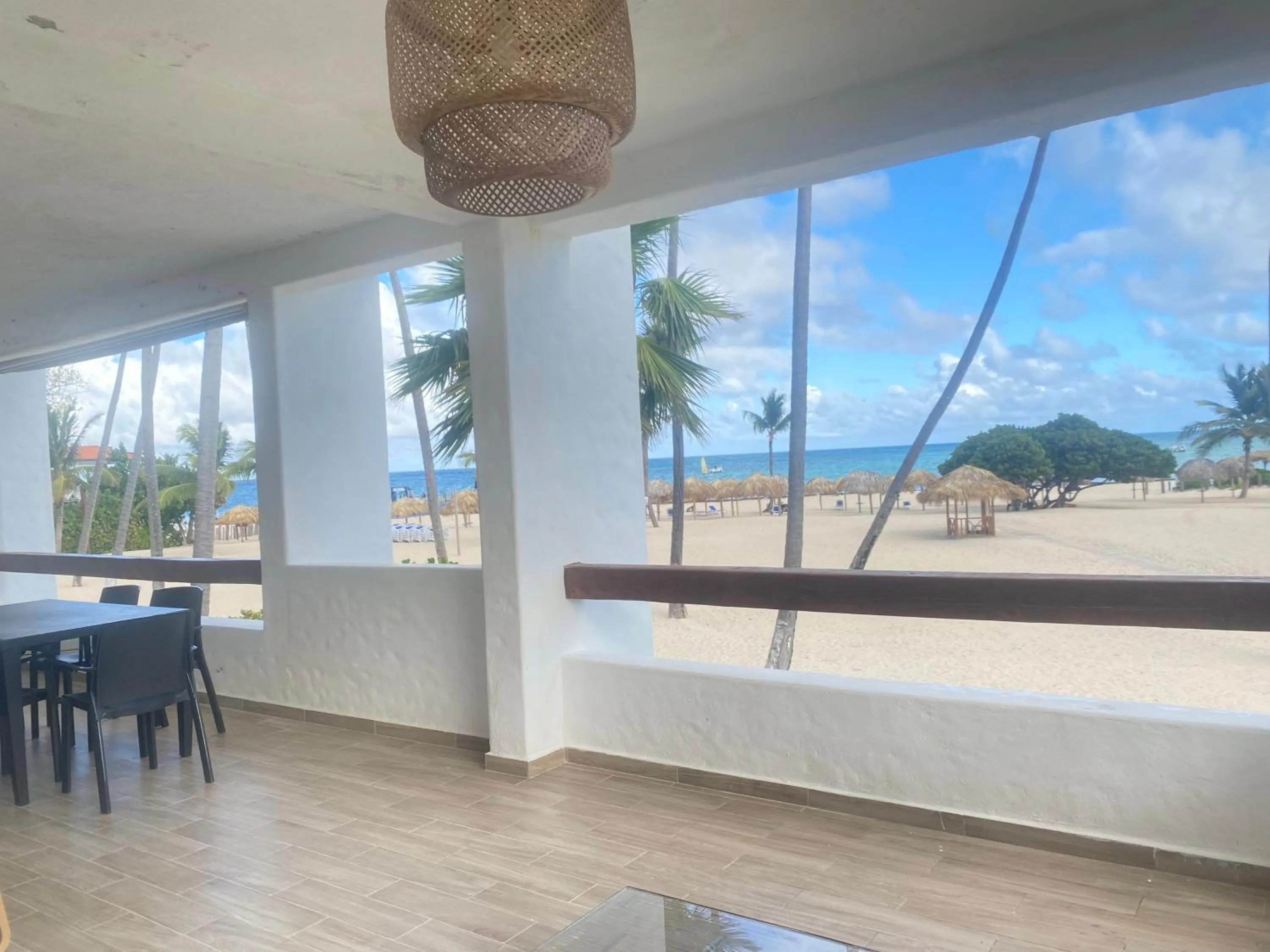 Day in Stanza Mare Beach Front