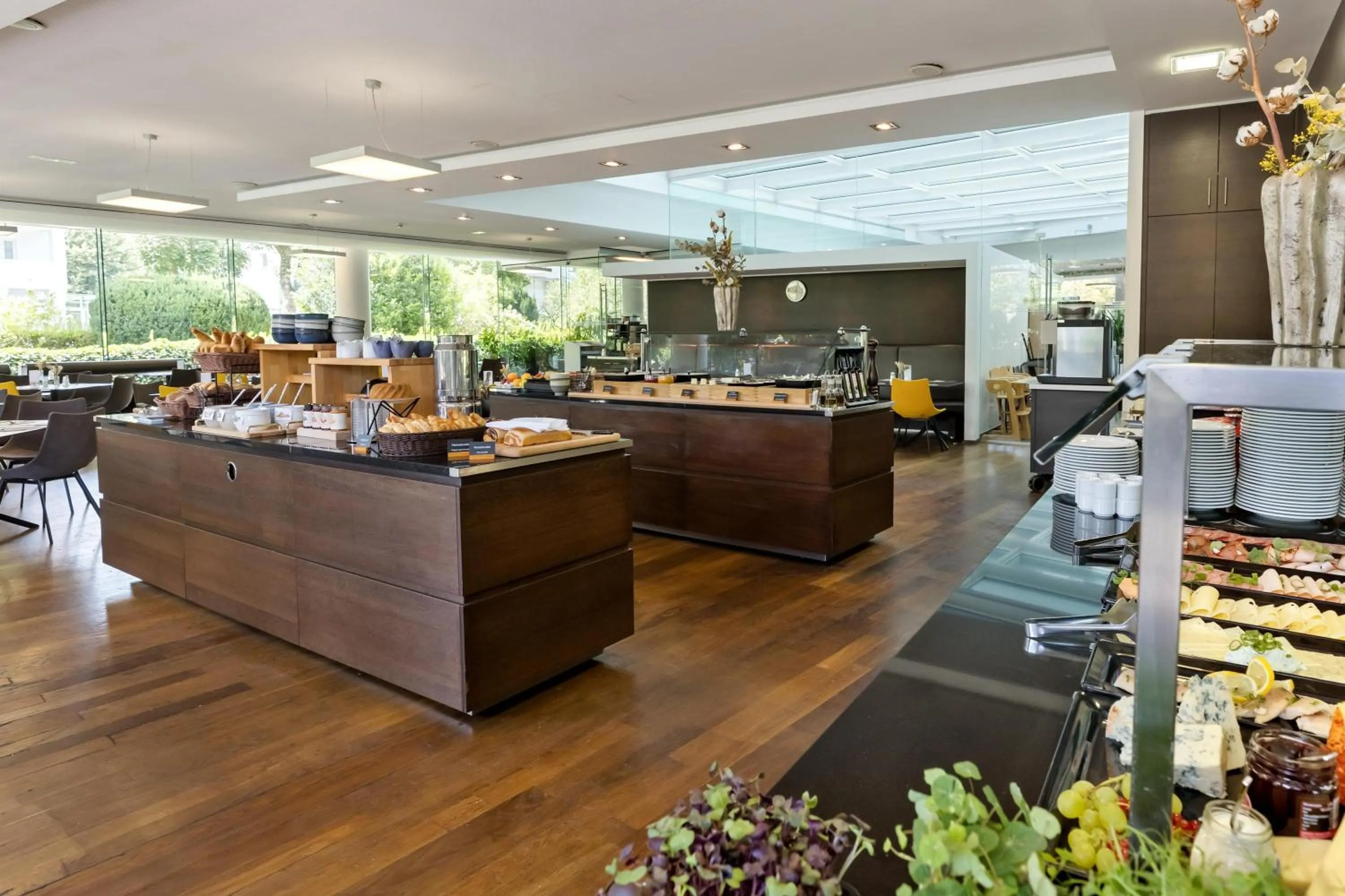 Lobby or reception in Austria Trend Hotel Congress Innsbruck