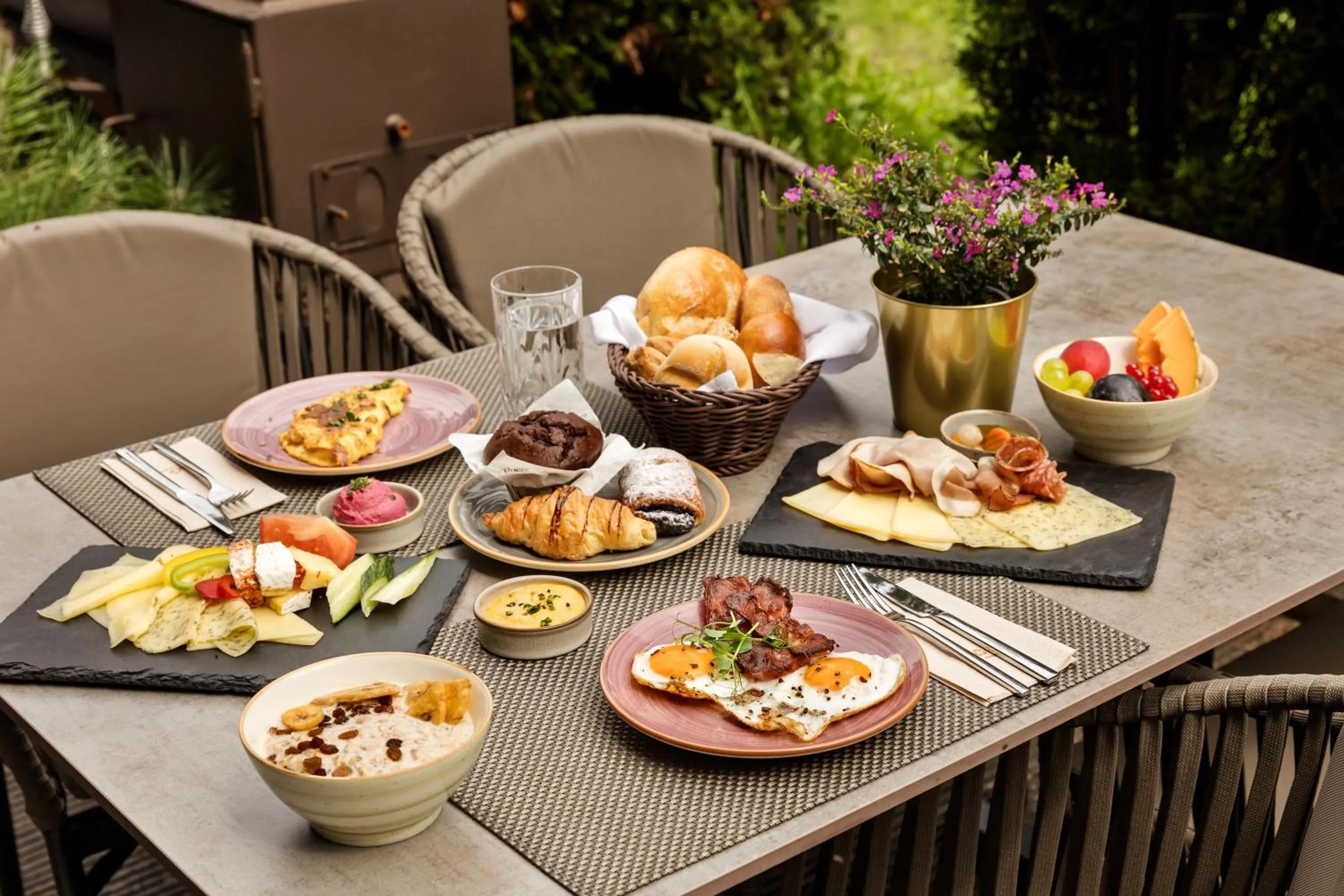 Restaurant/places to eat in Austria Trend Hotel Congress Innsbruck