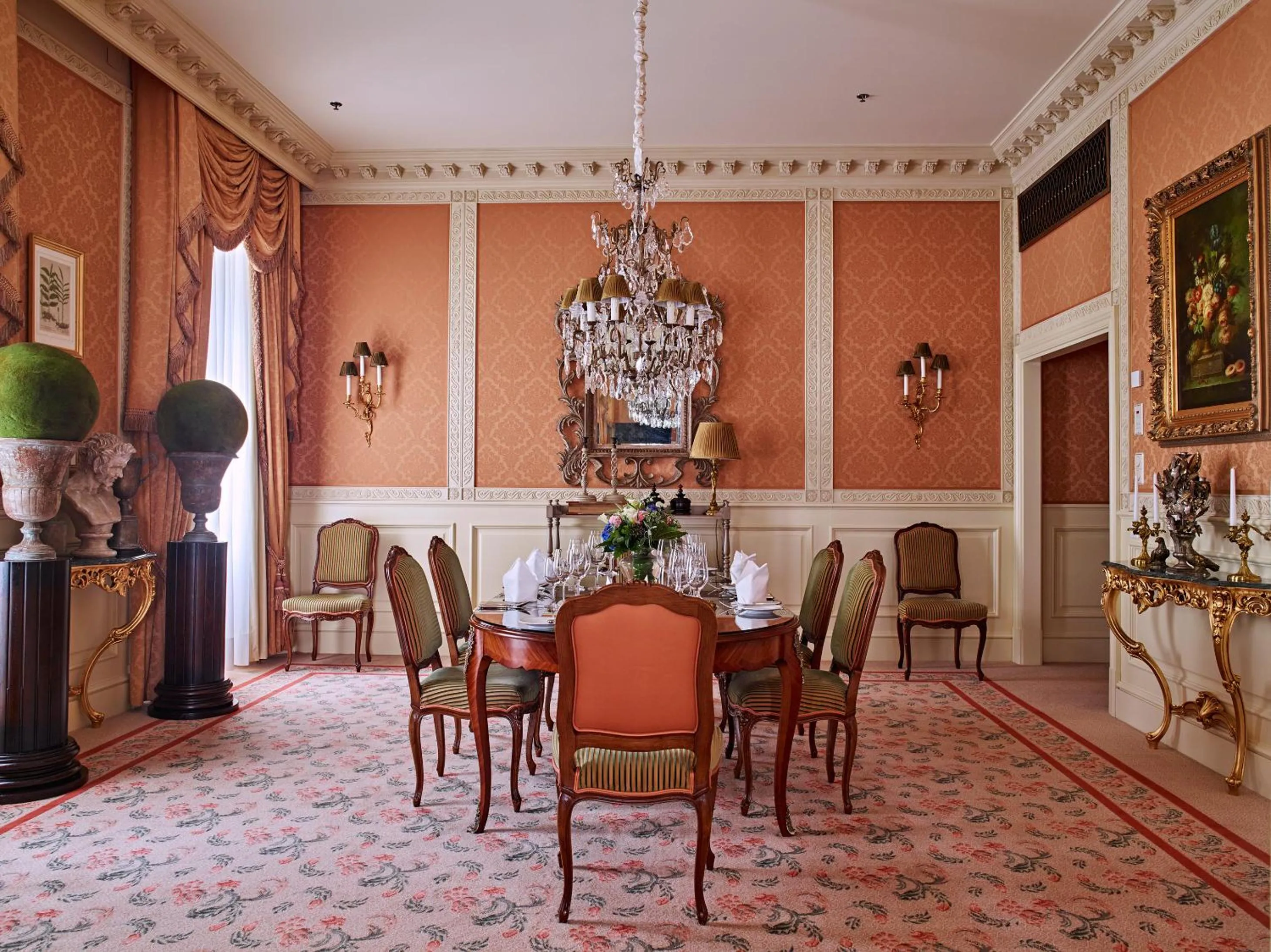 Living room in Eurostars Grand Hotel Wien