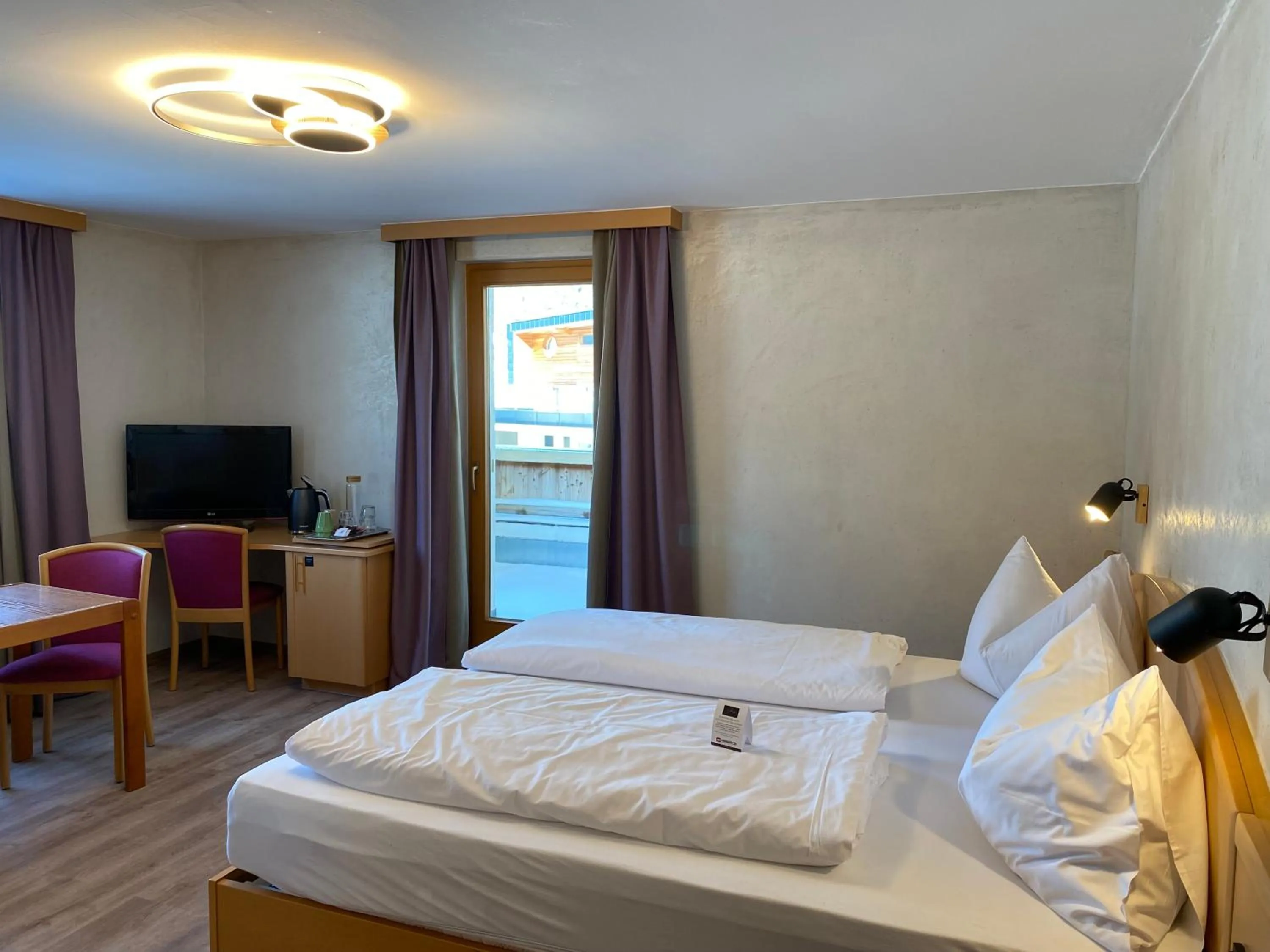Photo of the whole room, Bed in Hotel Acherl