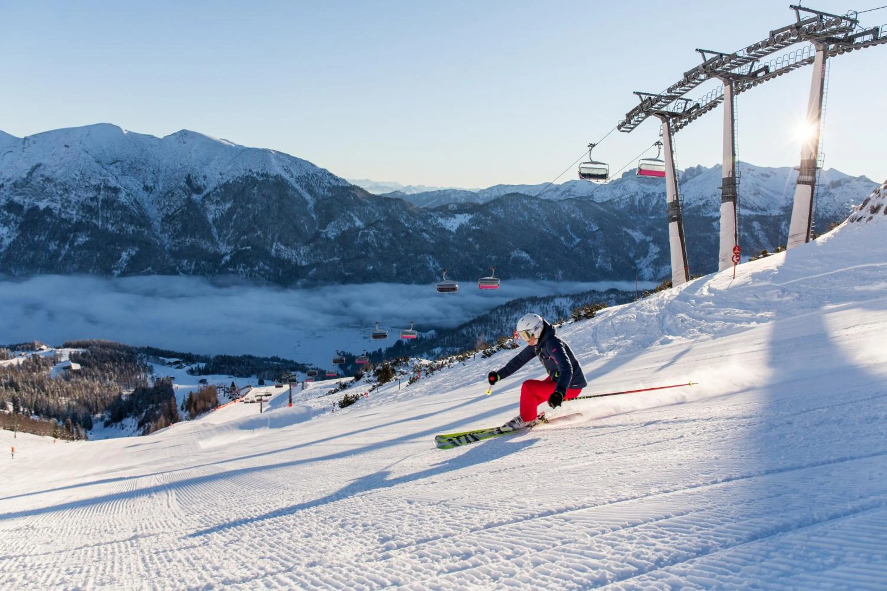 People in Hotel Acherl