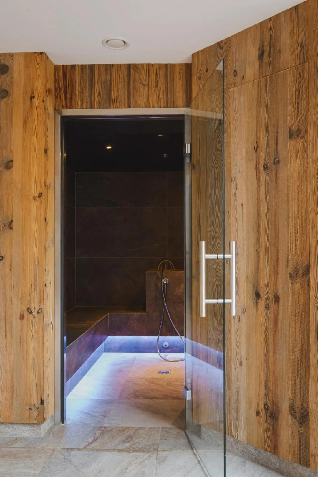 Steam room in Hotel Acherl