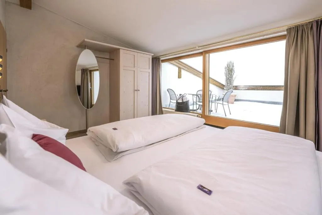 Photo of the whole room, Bed in Hotel Acherl