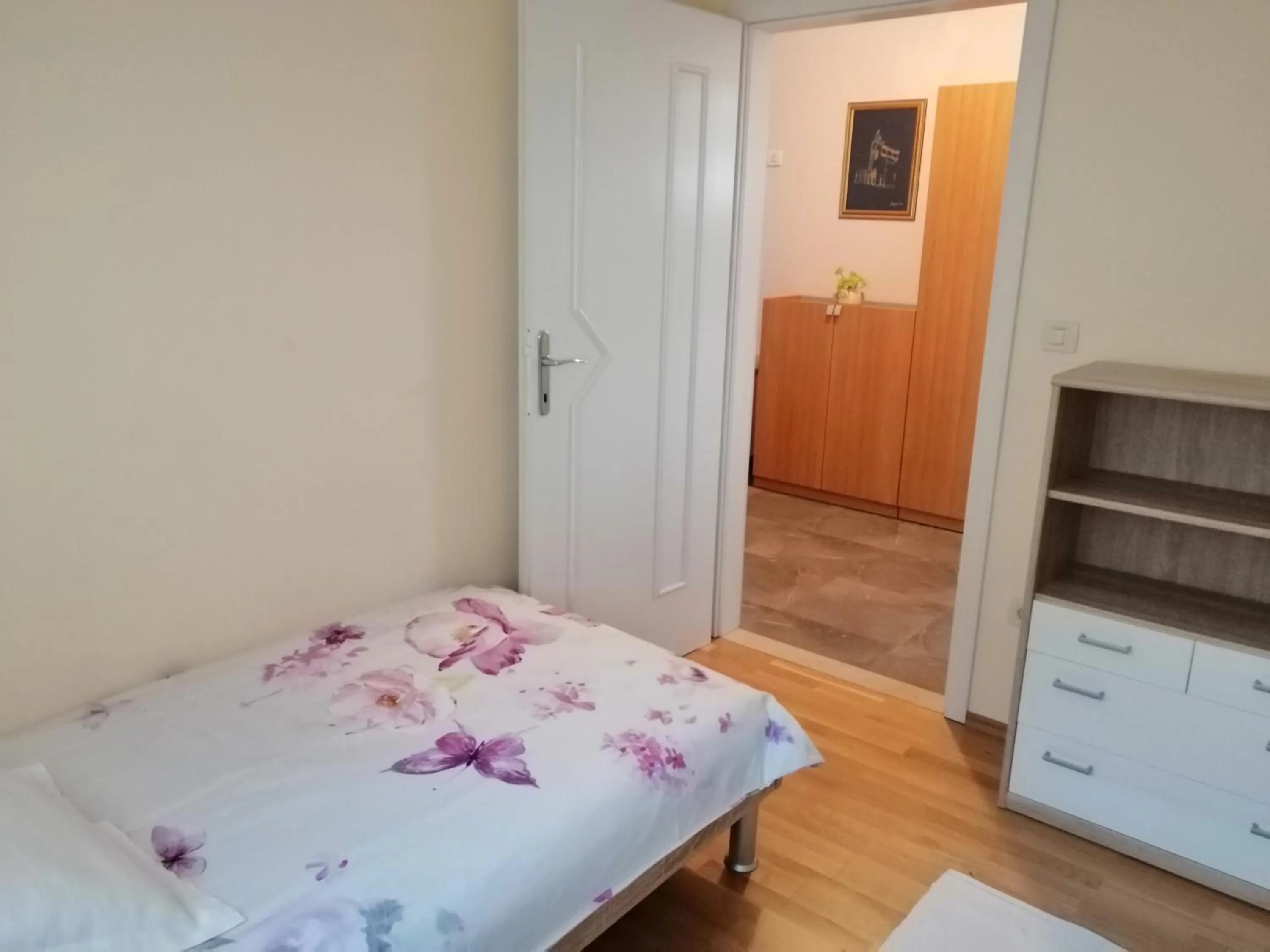 Bed in Apartment Markorcula