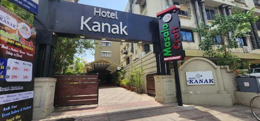 Property building in Hotel Kanak