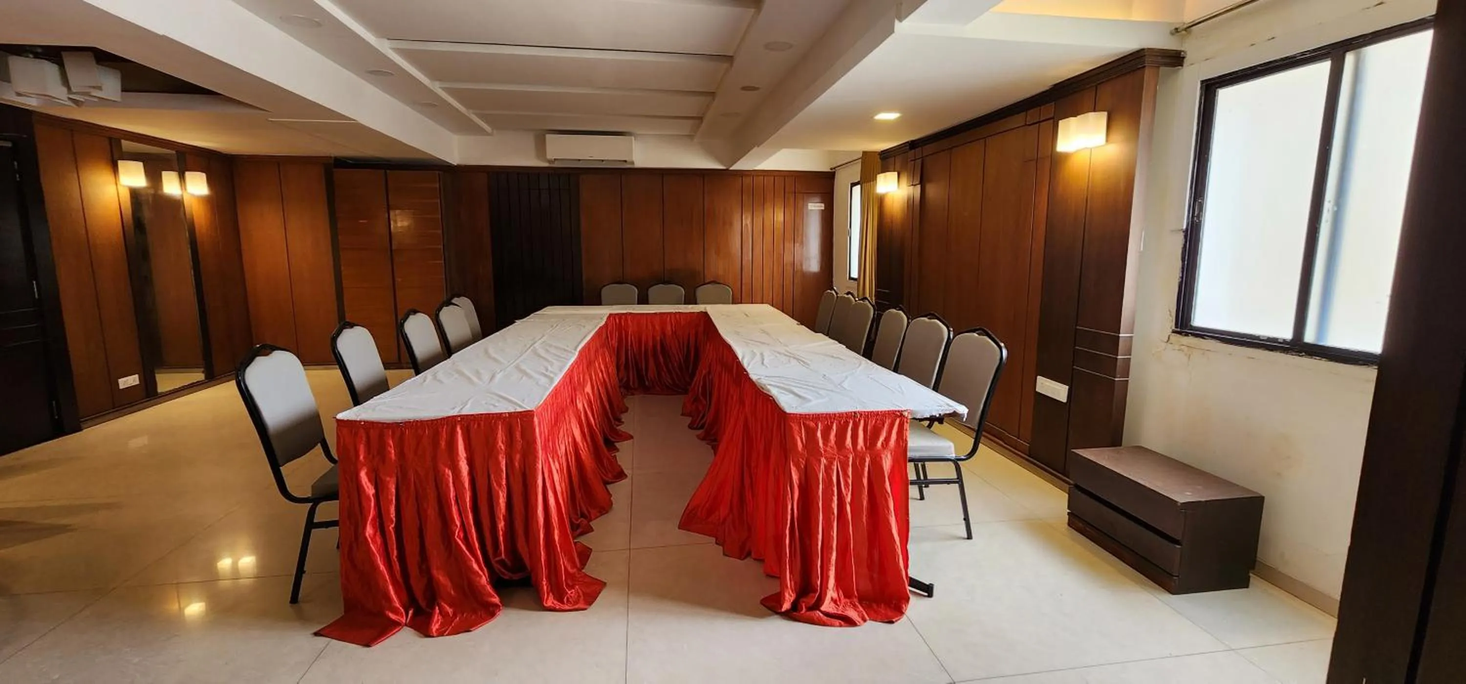 Meeting/conference room in Hotel Kanak