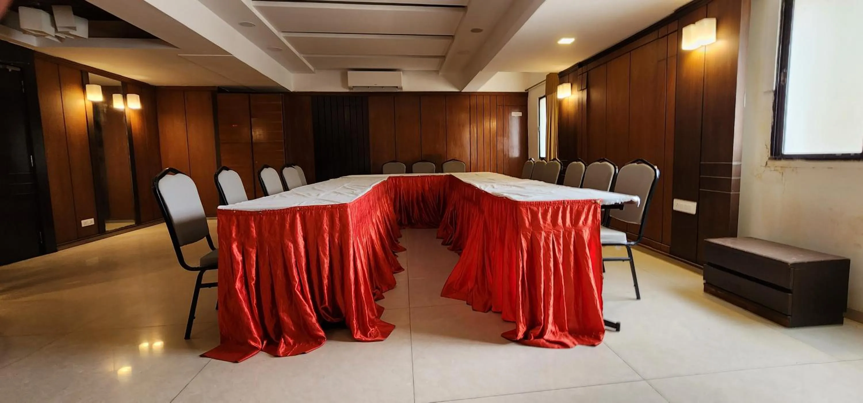 Meeting/conference room in Hotel Kanak