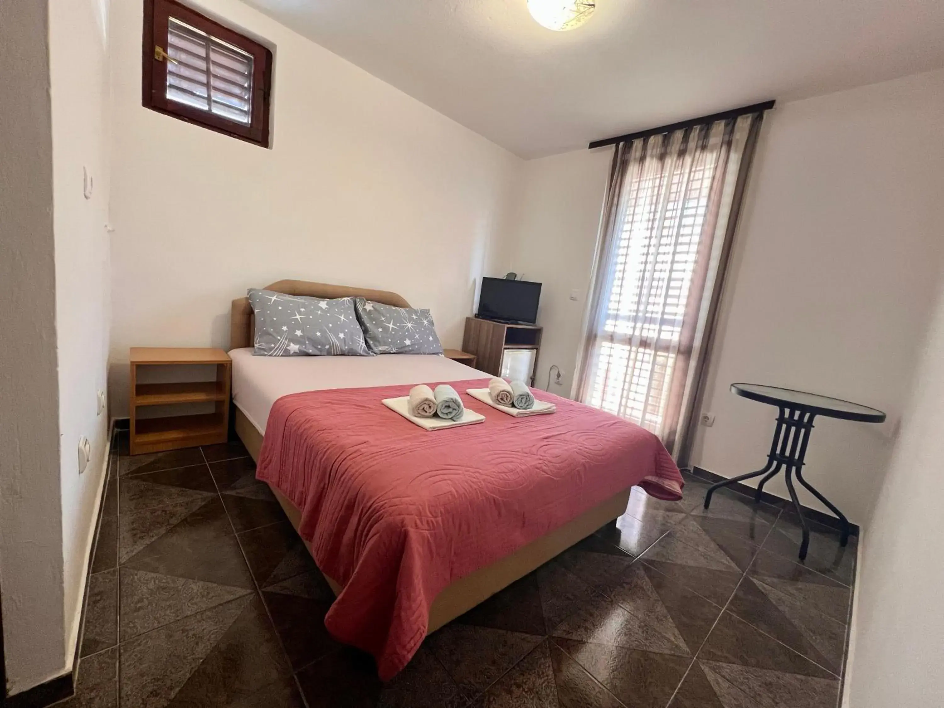 Double Room with Balcony in Guesthouse Civovic Double Room with Balcony in Guesthouse Civovic