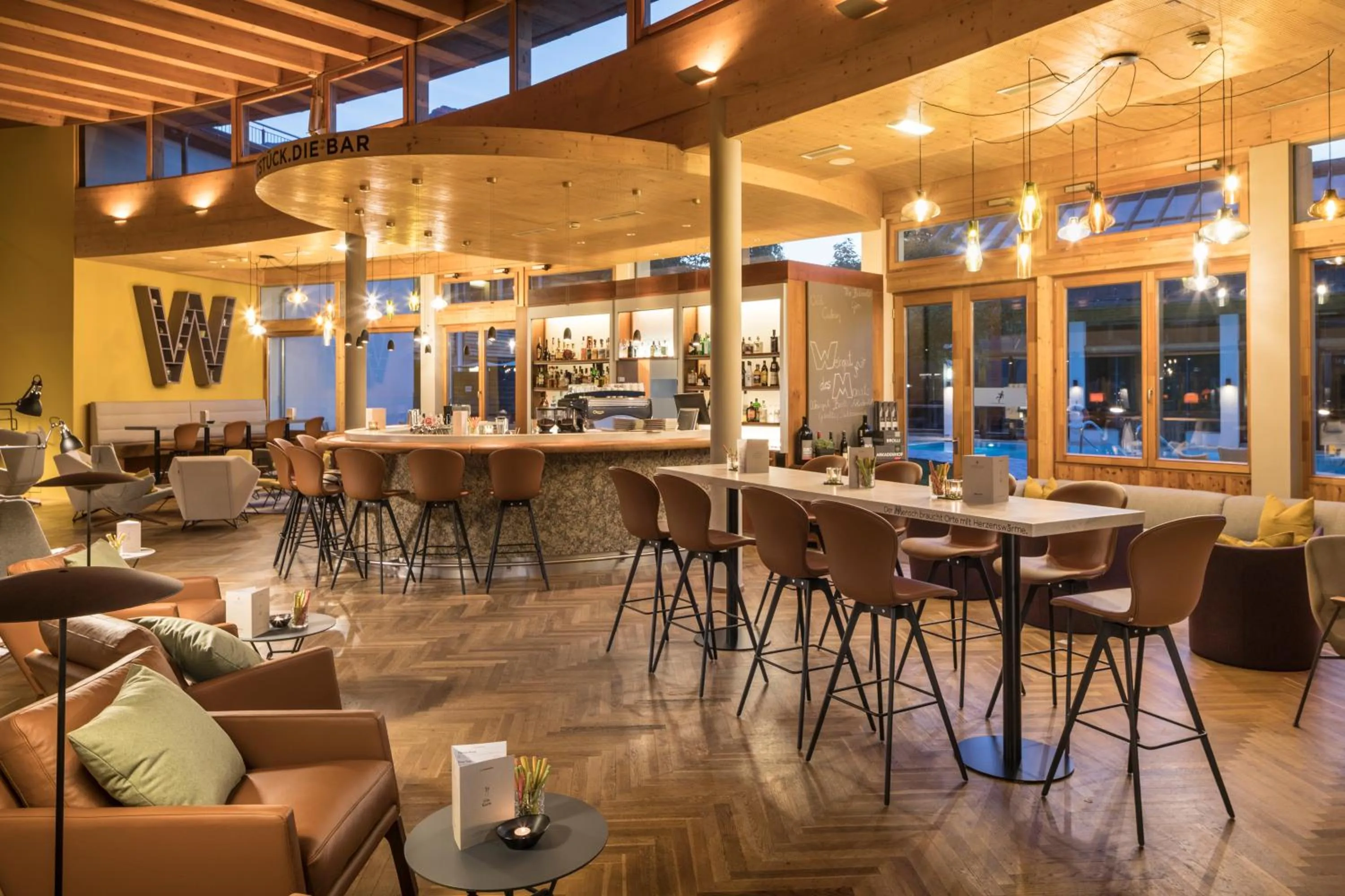 Lounge or bar in G'sund & Natur Hotel Die Wasnerin - Adults Only