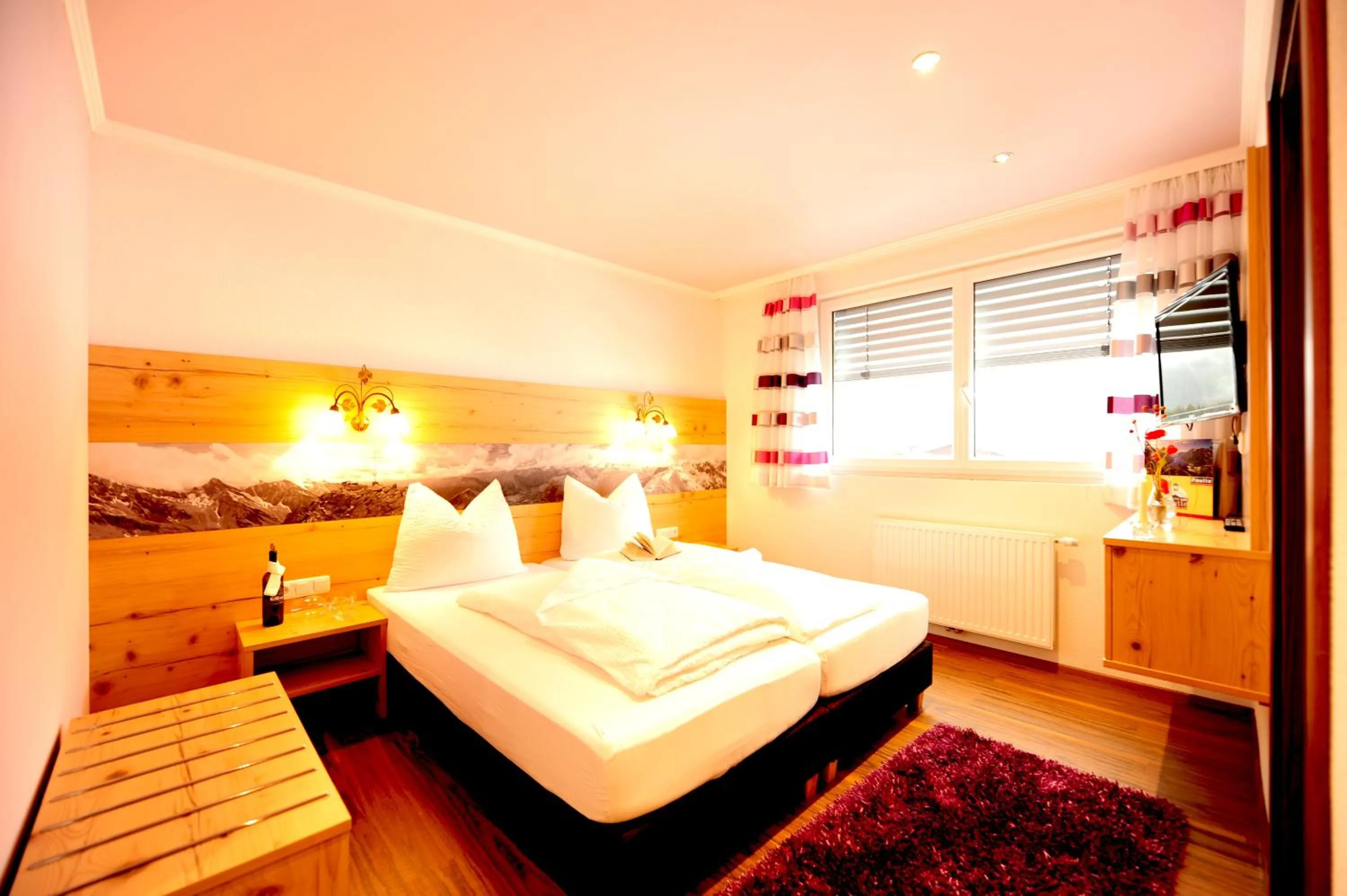 Bed in Hotel Gasthof Zum Schwanen