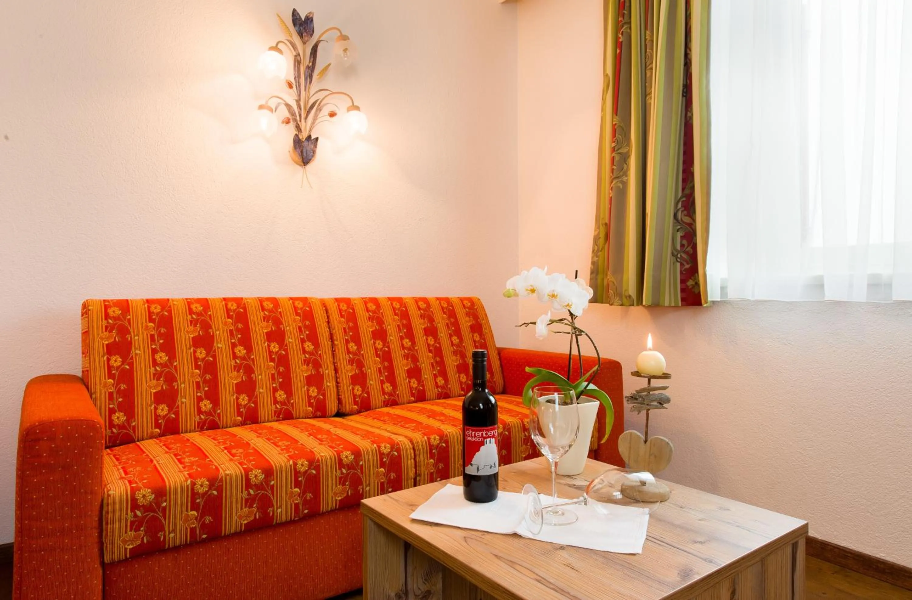 Seating area in Hotel Gasthof Zum Schwanen