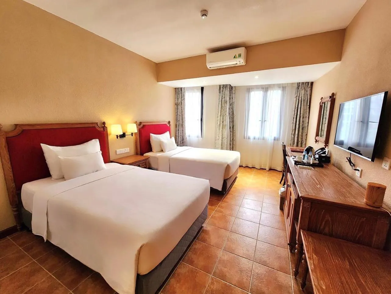 Photo of the whole room, Bed in Venus Hotel Tam Đảo