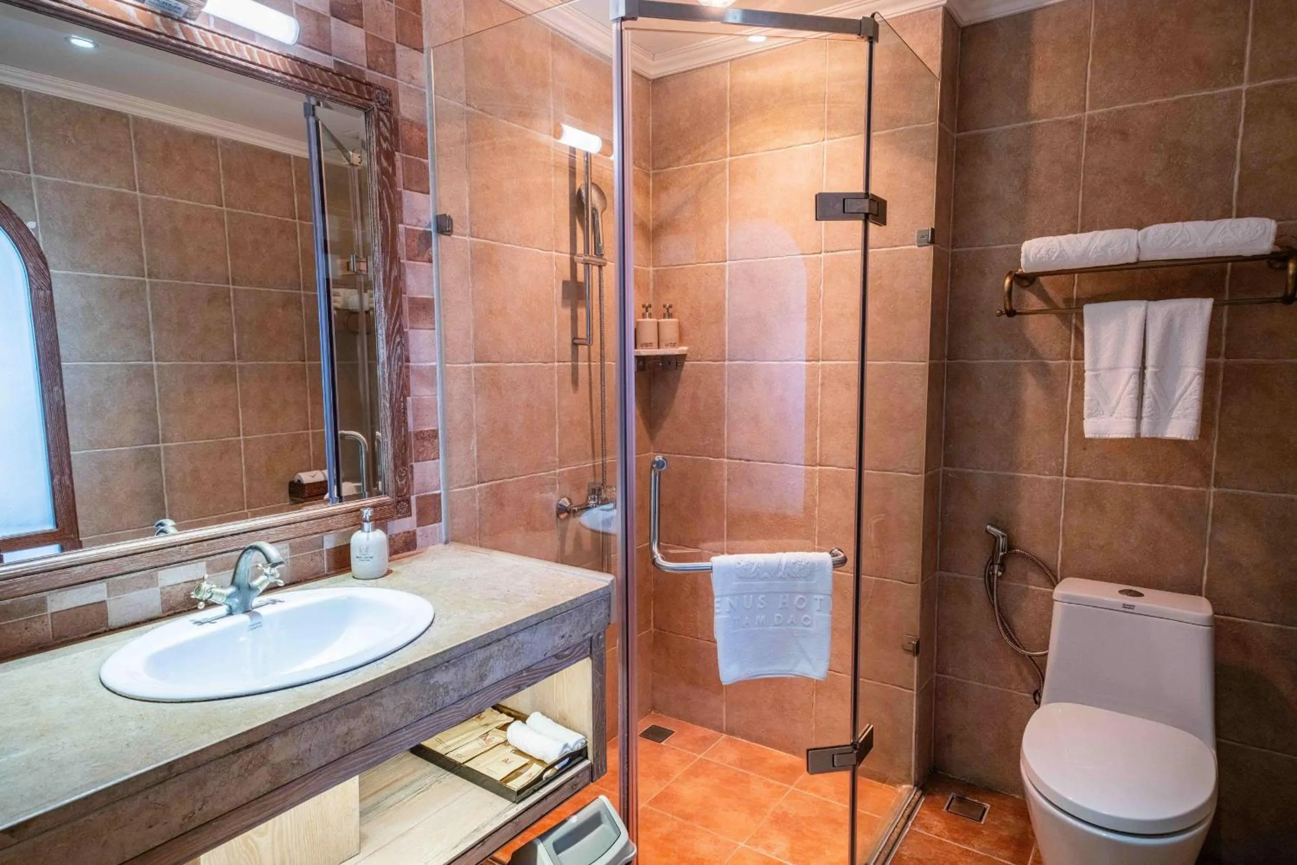 Shower in Venus Hotel Tam Đảo