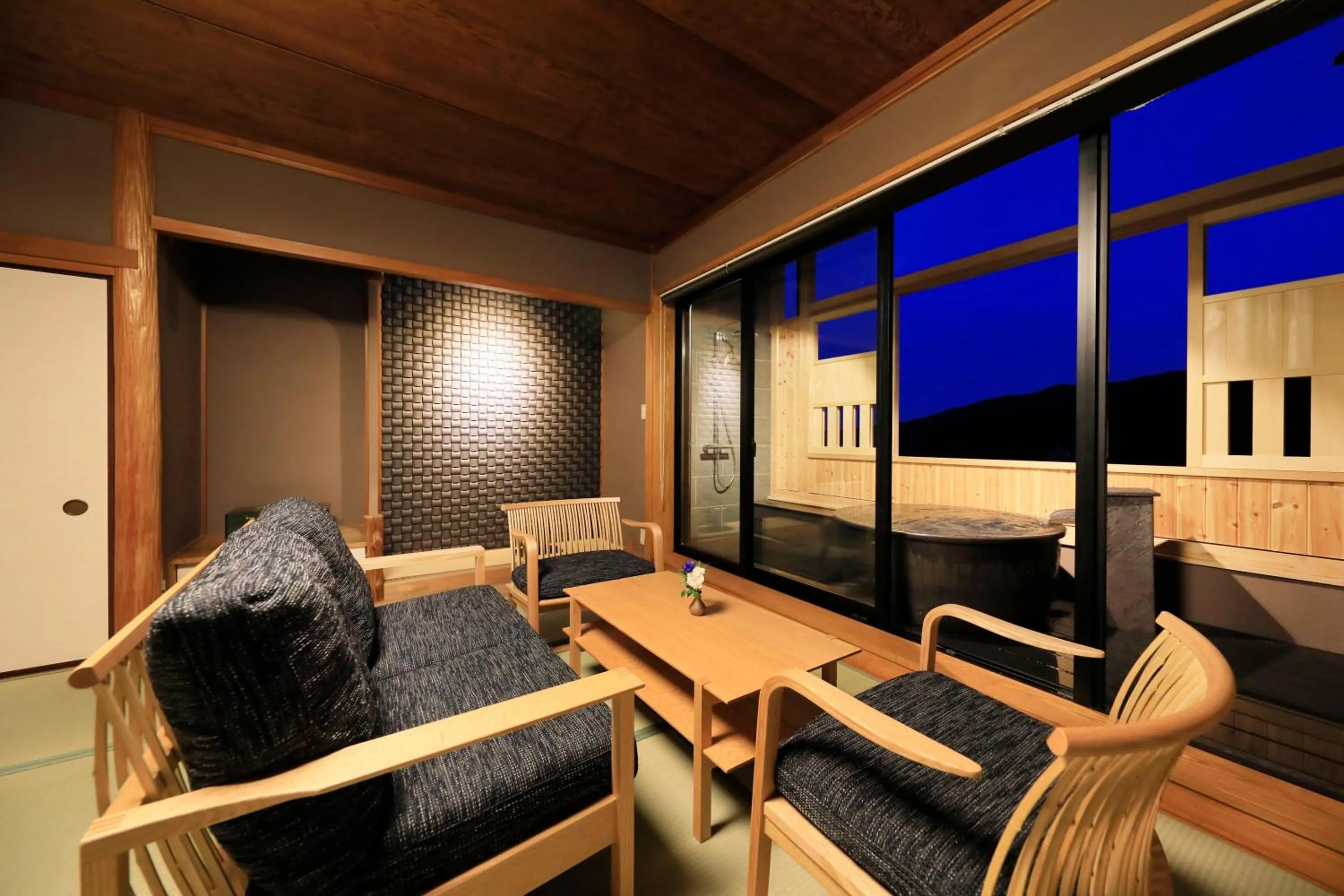 Hot Spring Bath in Yugawara Fuga - Adult Only