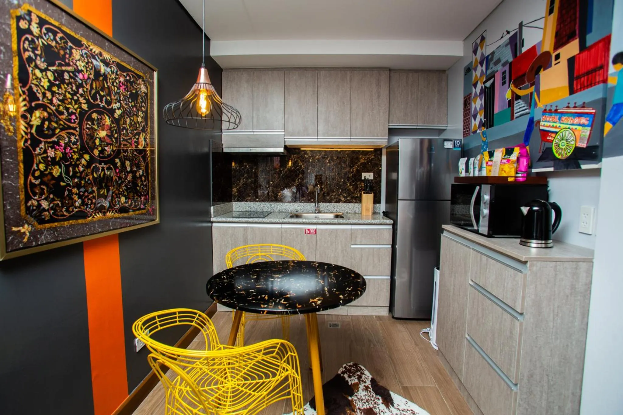 Dining area in UNWND Flats