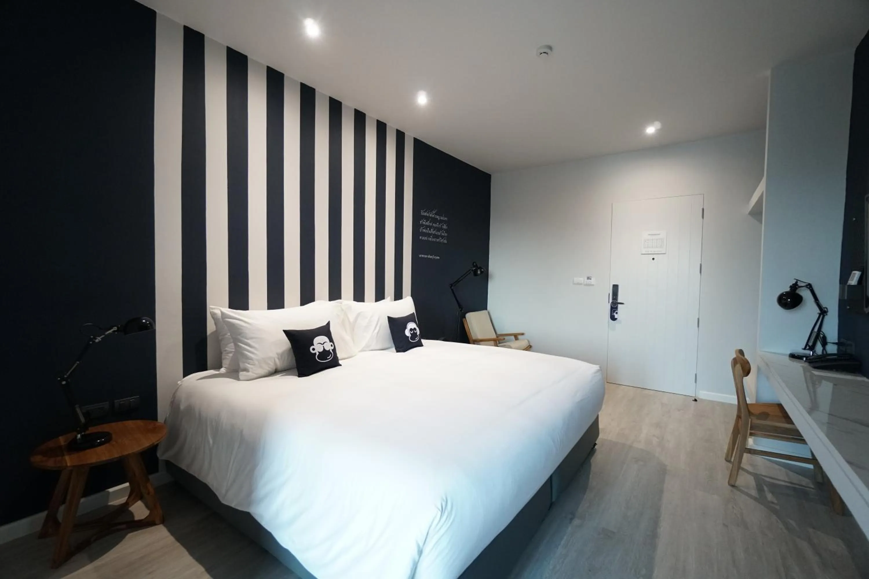 Bed in Blu Monkey Hub and Hotel Chanthaburi