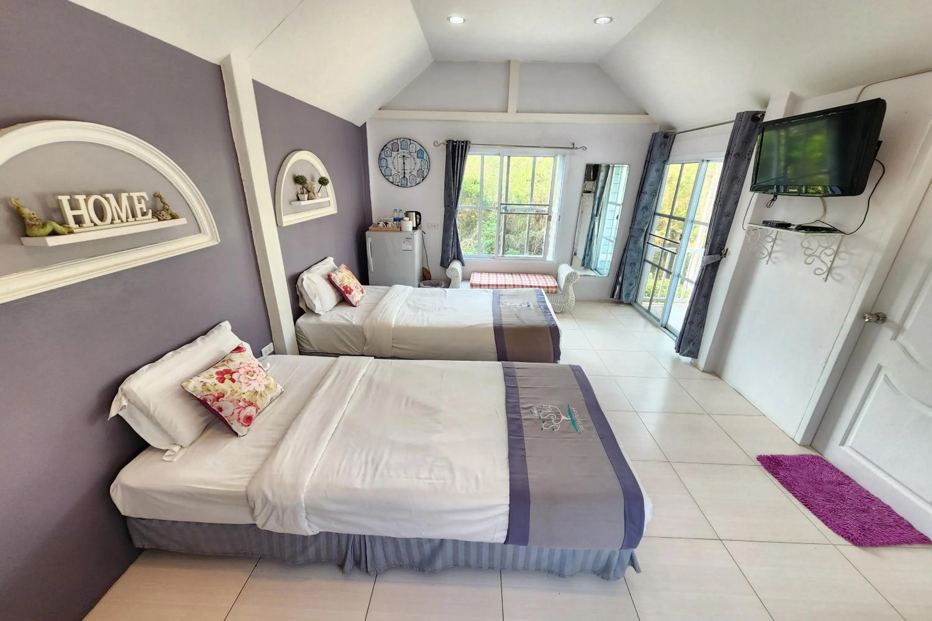 Bedroom, Bed in See Sky Resort