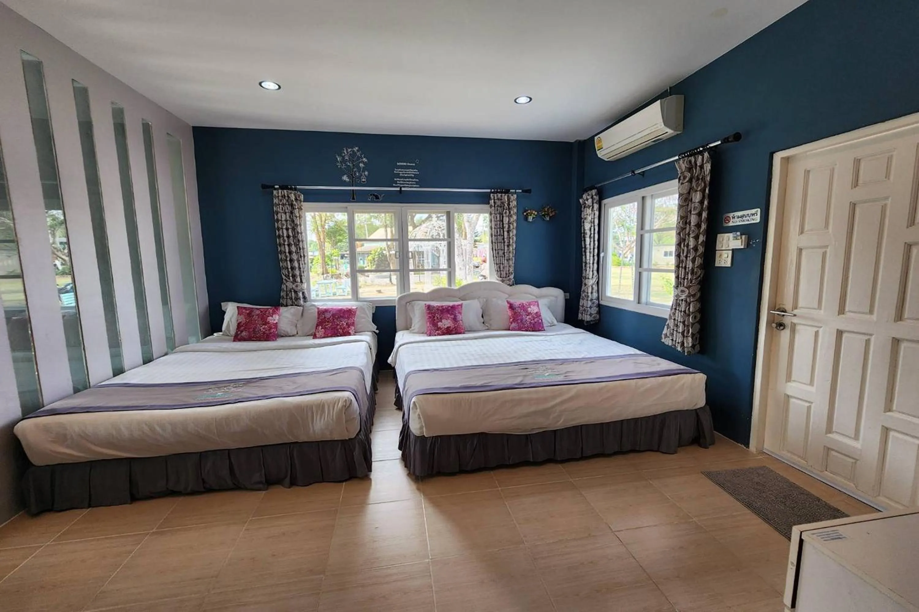 Bedroom, Bed in See Sky Resort