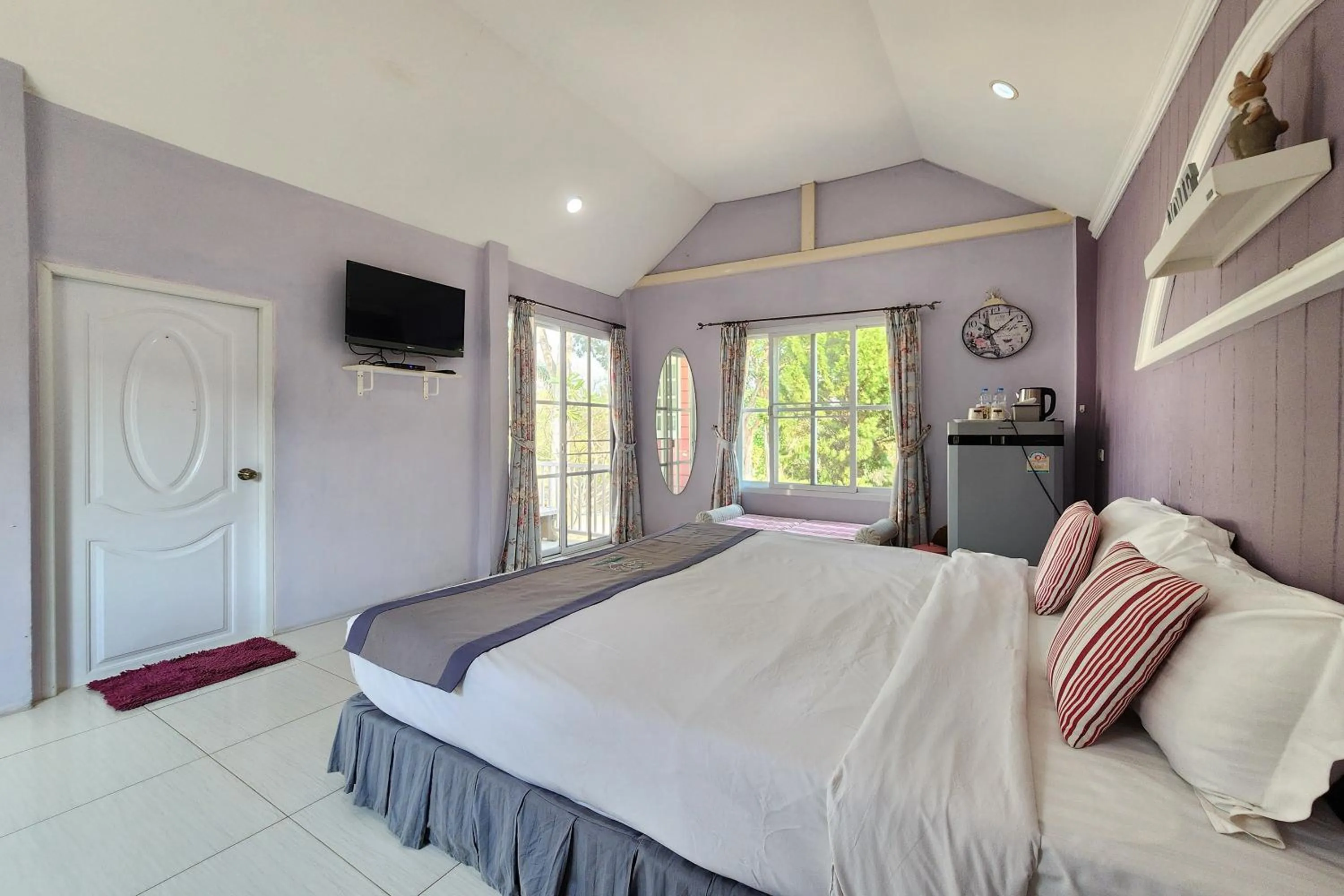 Bedroom, Bed in See Sky Resort