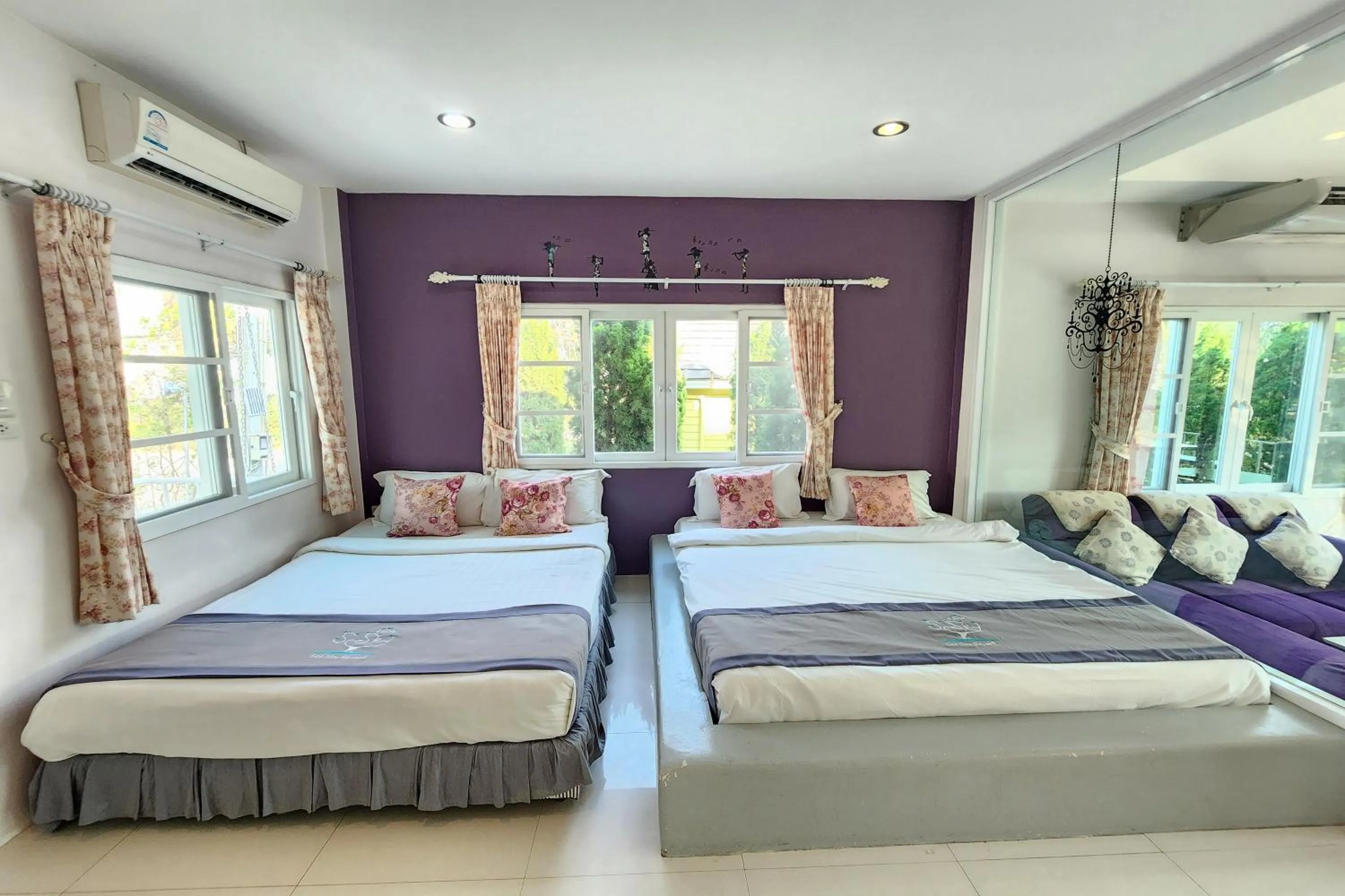 Bedroom, Bed in See Sky Resort