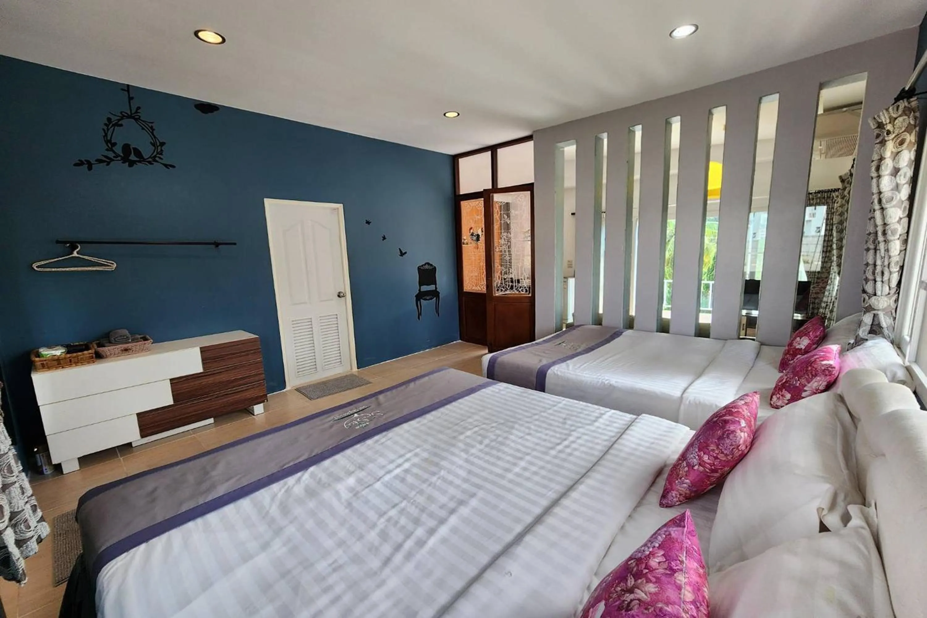 Bedroom, Bed in See Sky Resort