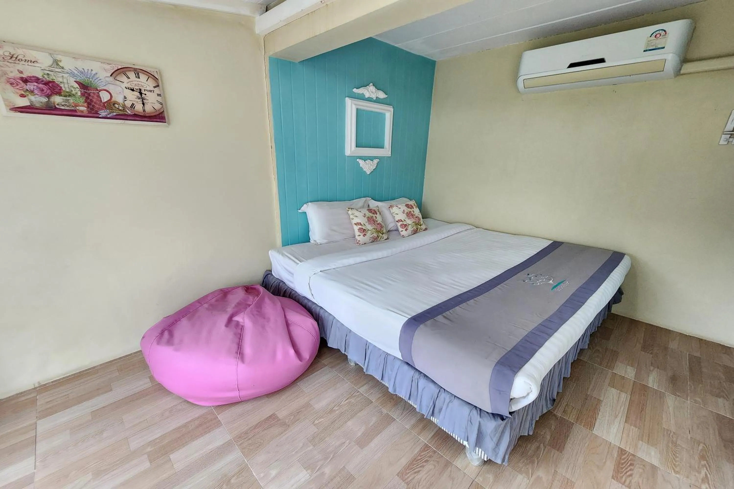 Bed in See Sky Resort