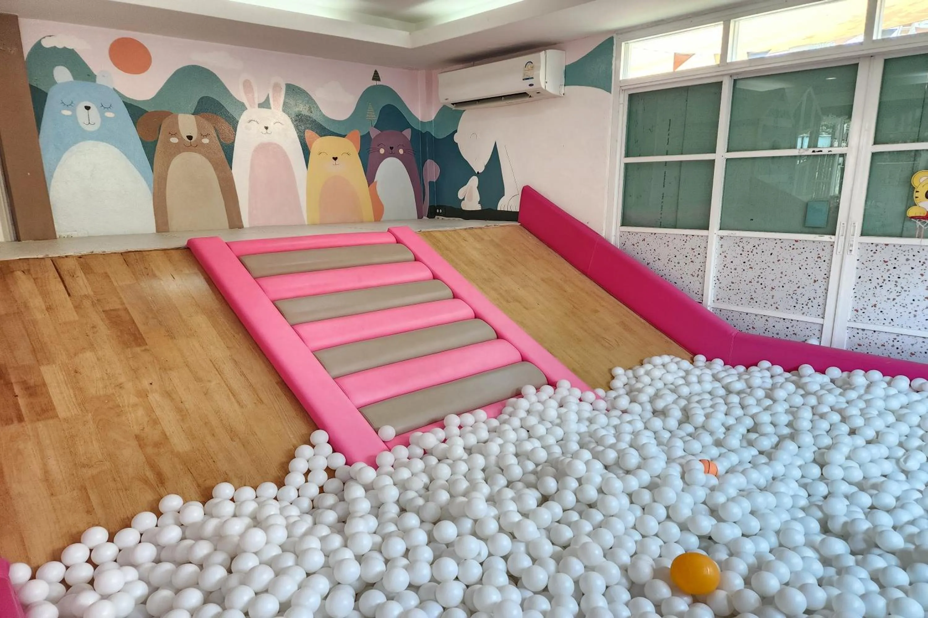 Children play ground in See Sky Resort