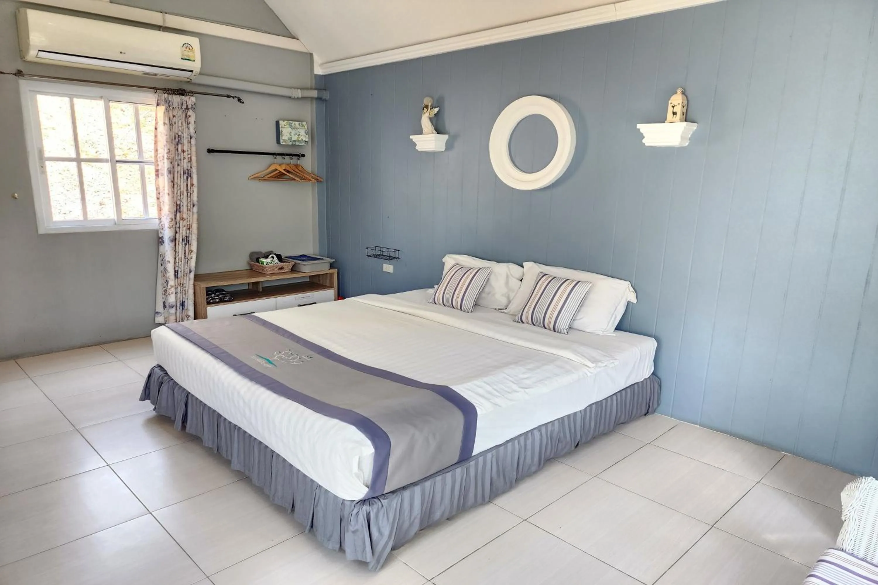 Bedroom, Bed in See Sky Resort